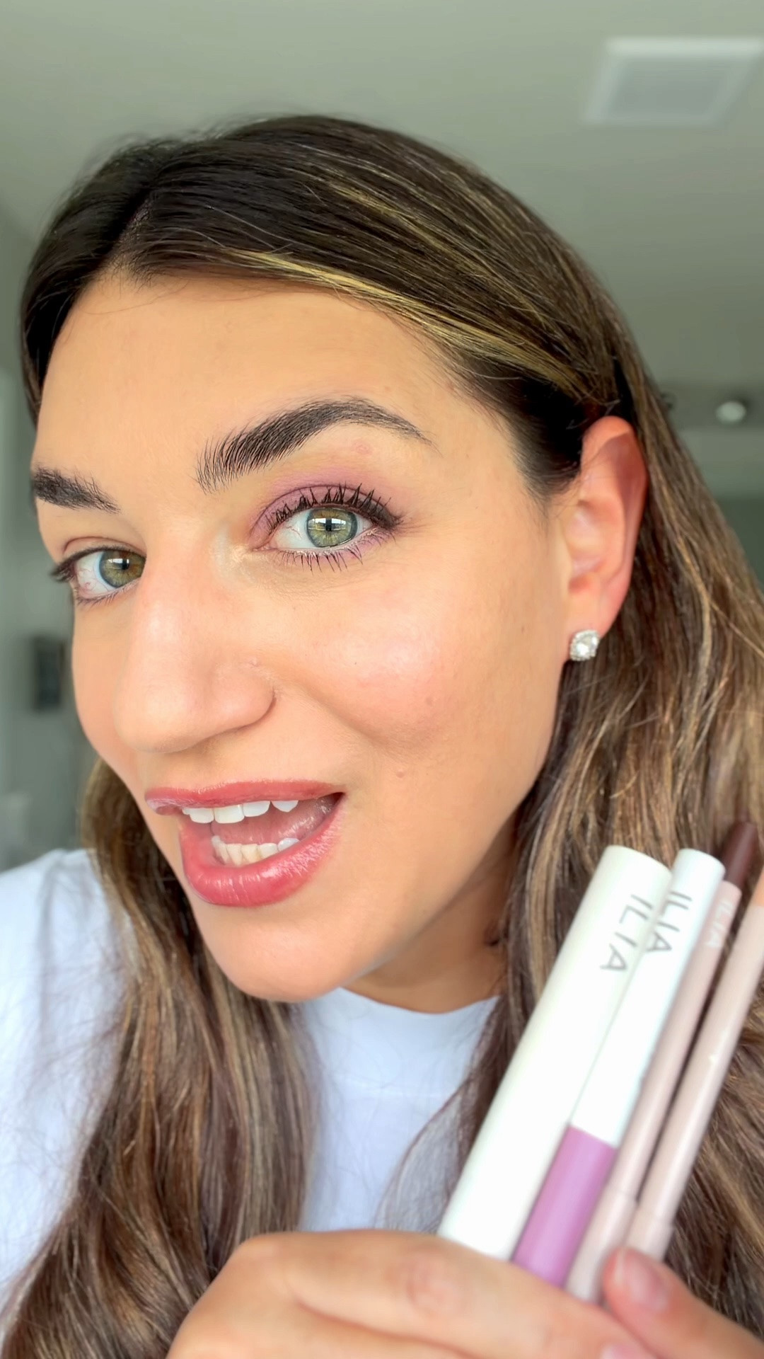 Eyeliner that actually stays put. 🤎 Waterproof, smudge-resistant, and glides on so effortlessly. The new @iliabeauty Thru Line Waterproof Eyeliner just launched and it’s so good. 
.
Wearing shades:
- serif (matte dark brown)
- hyperreal (warm champagne shimmer)

#LTKBeauty #LTKgrwm #LTKmomlife