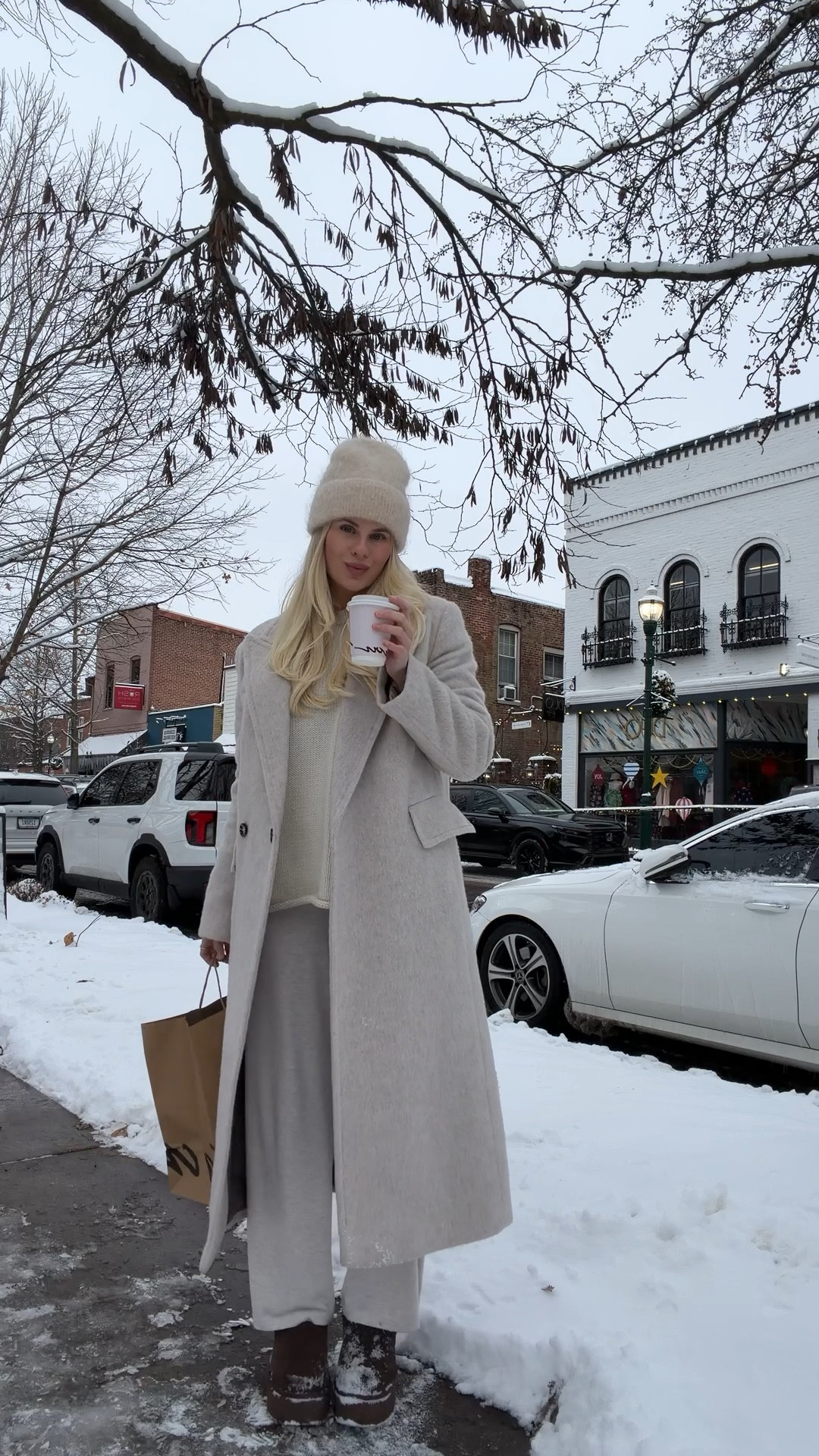 Wearing a small in sweater and in pant (heather light oatmeal), shoes run tts (exact color is sold out in this style). Linking similar mittens, beanie and coat (coat is old from HM).
#kathleenpost

Winter outfit, cold weather outfit, monochrome, winter whites, winter loungewear, coffee run