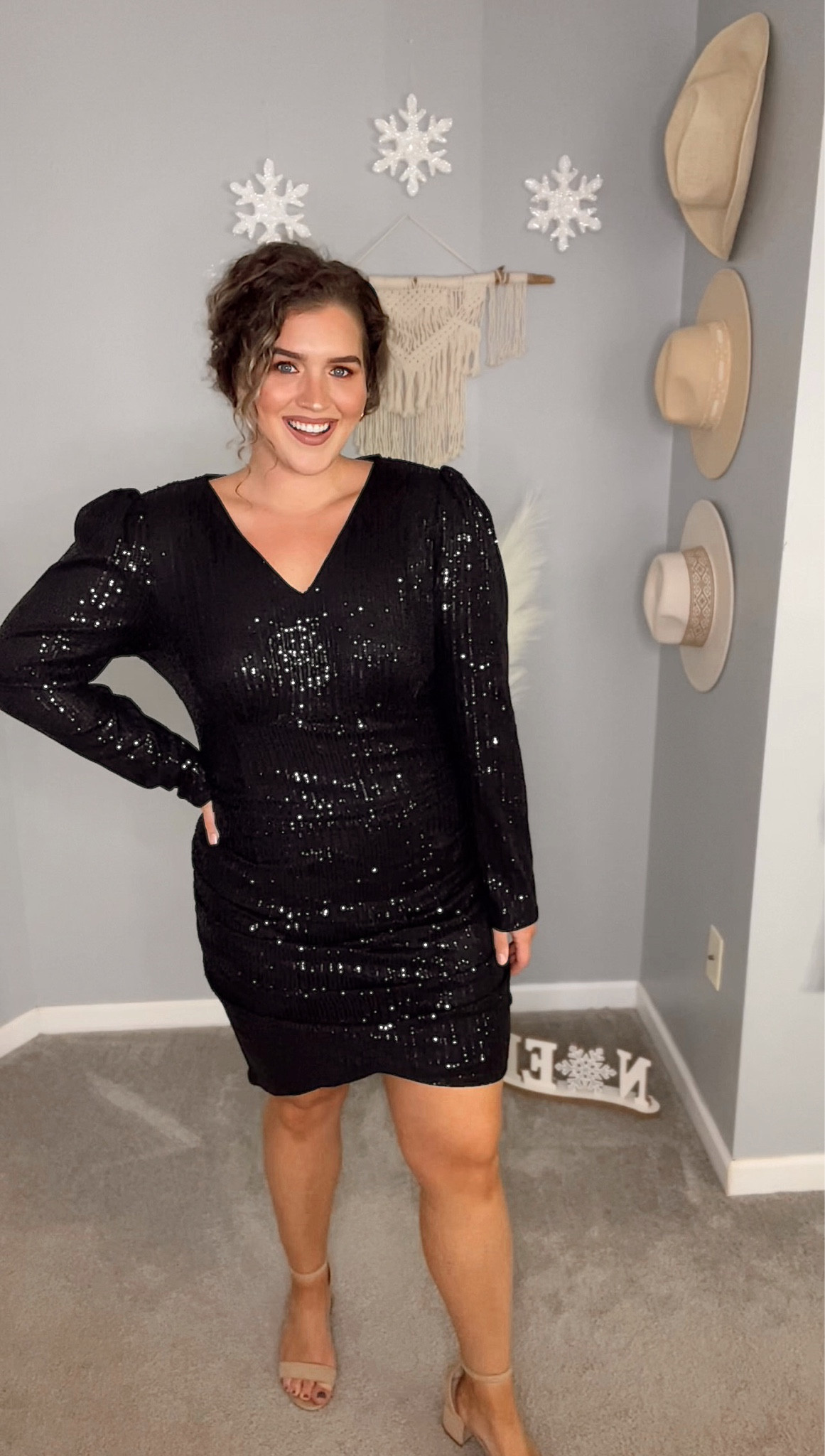 Midsize holiday dresses by occasion ❄️🪩🎉💒 New Year’s Eve party dress 
Size: XL
#midsizeoutfits #formalwear #dresses #minidress #blacksequins #holidaypartydress #partydress #galadress #formaldress #semiformal #sequindress #blackdress #littleblackdress #weddingguestdress #curvystyle #affordablefashion 

#LTKcurves #LTKSeasonal #LTKHoliday