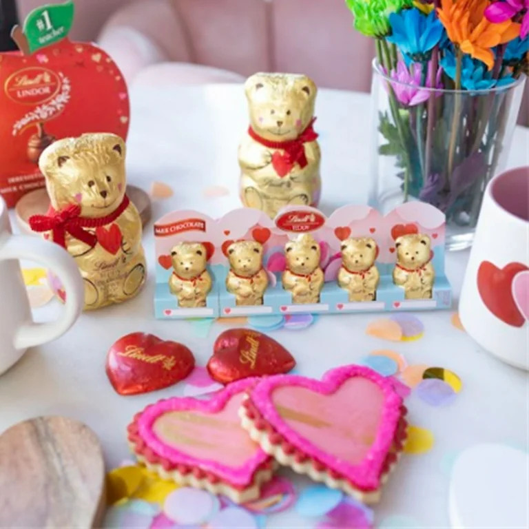 Lindt TEDDY Valentine's Milk Chocolate, Valentine's Candy, 1.7 oz. (Pack of 5) | Walmart (US)