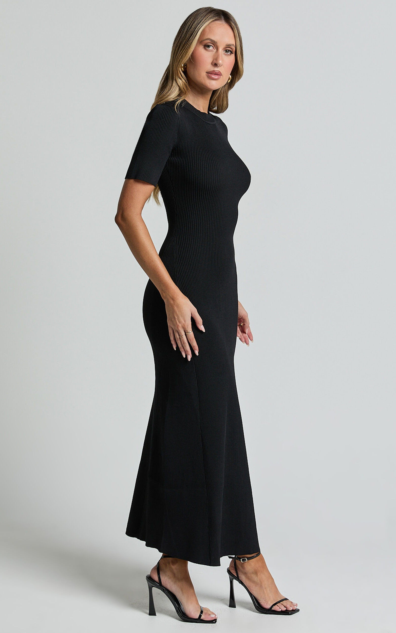 Lanie Midi Dress - Knitted Crew Neck Short Sleeve Dress in Black | Showpo (ANZ)