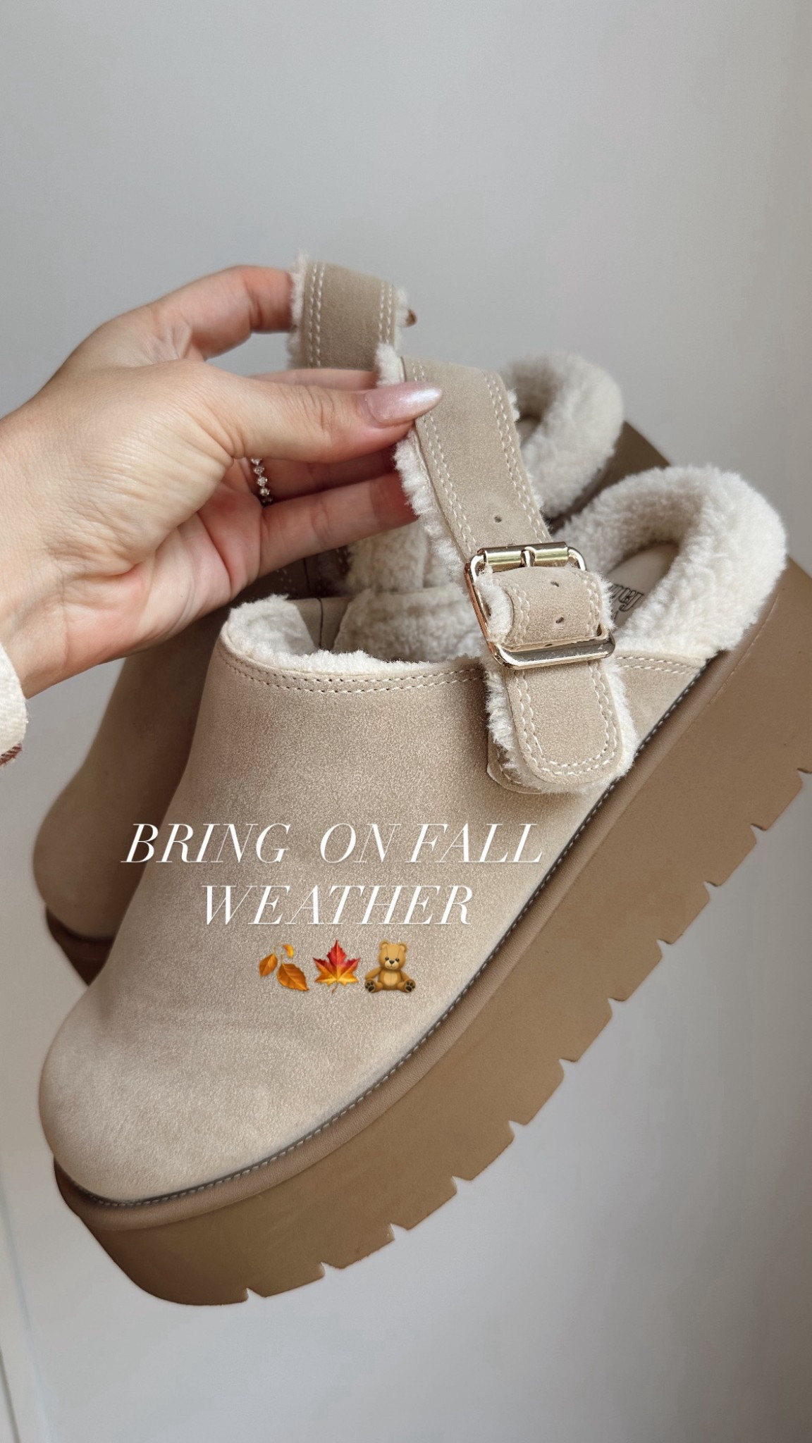 I can’t gate keep these!!! & only $35 are you kidding meeee😍

#LTKSeasonal #LTKShoeCrush #LTKFindsUnder50