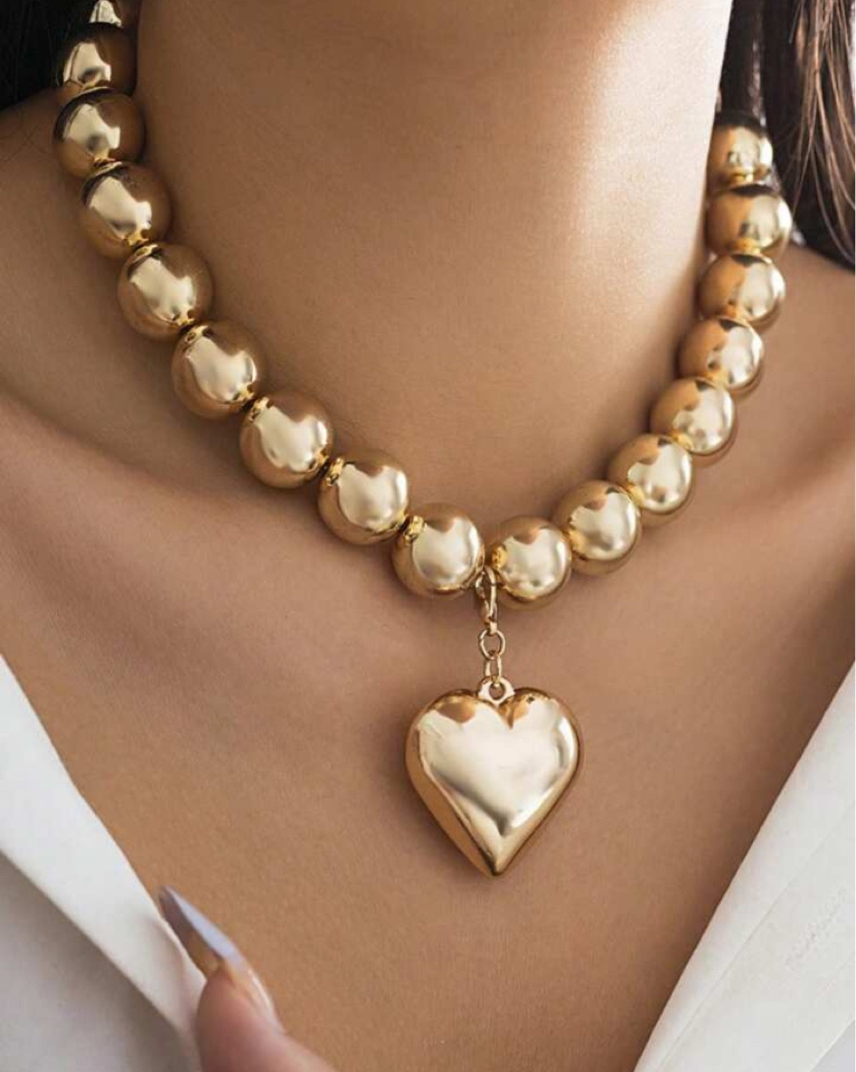 Gold chunky necklace 