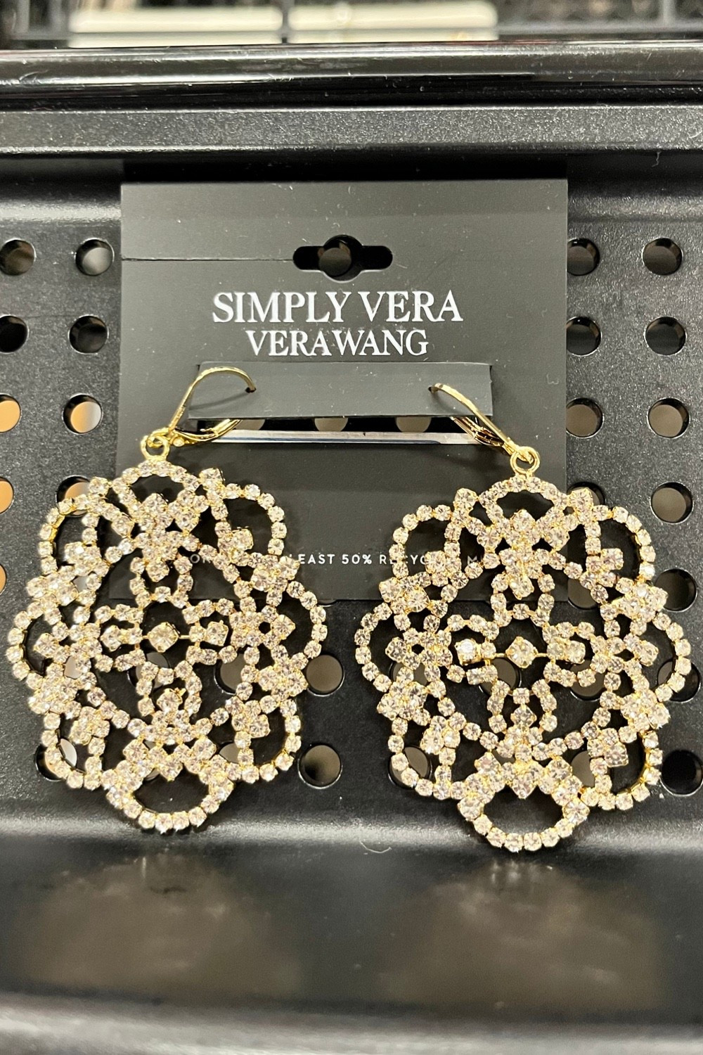 Beautiful statement earrings are on sale today at Kohl’s. Use code: SAVING20 and pay under $10.

A very affordable gift idea for the bride to be or bridal party. 

#LTKFindsUnder50 #LTKWedding #LTKSaleAlert