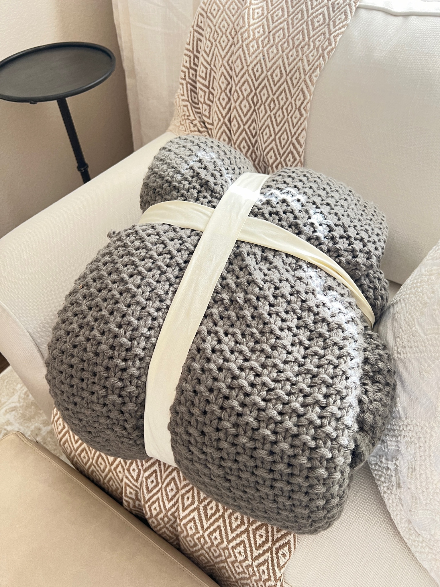 The most cozy chunky blanket 