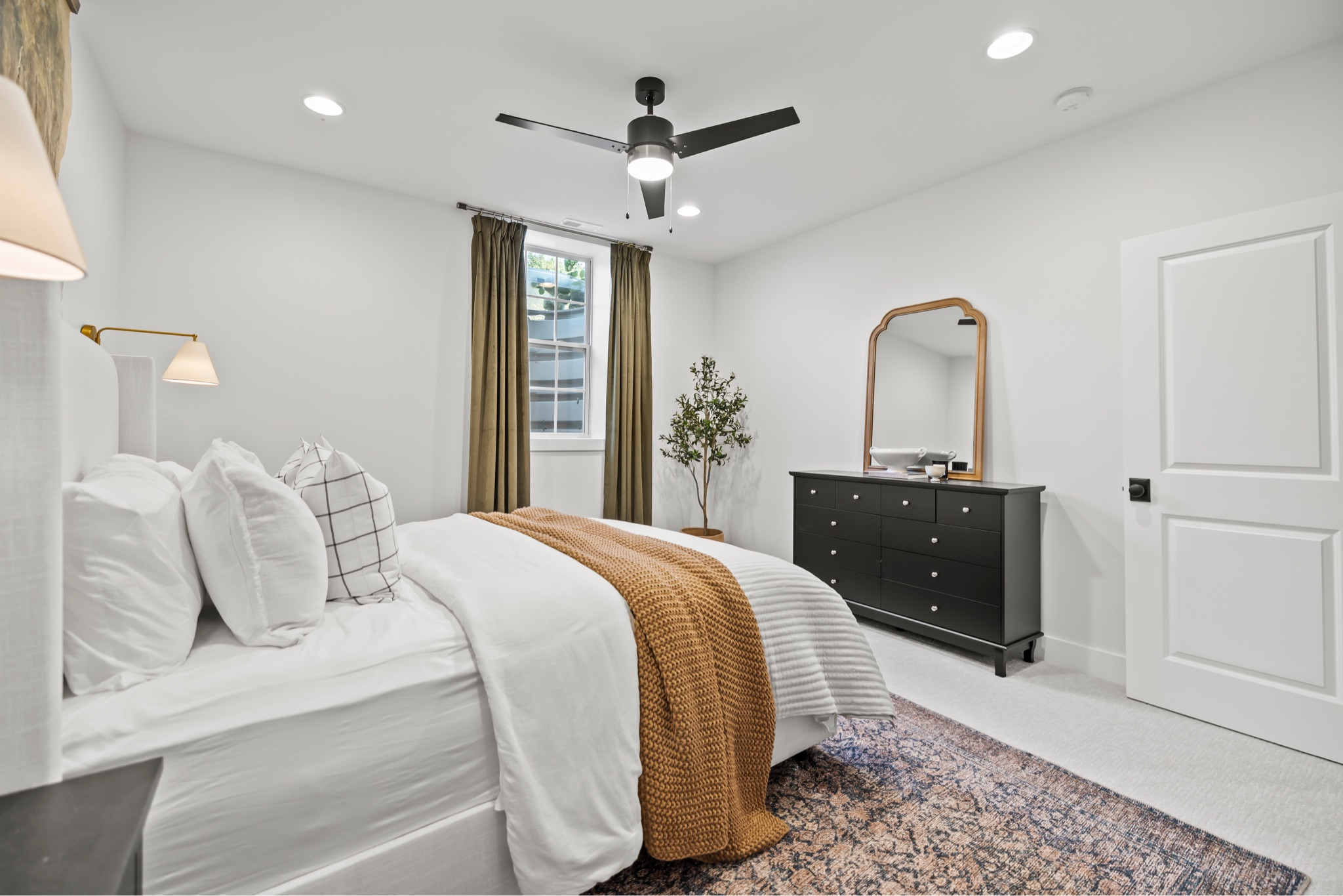 The key to a great guest room is it’s cozy bedding 

#LTKhome