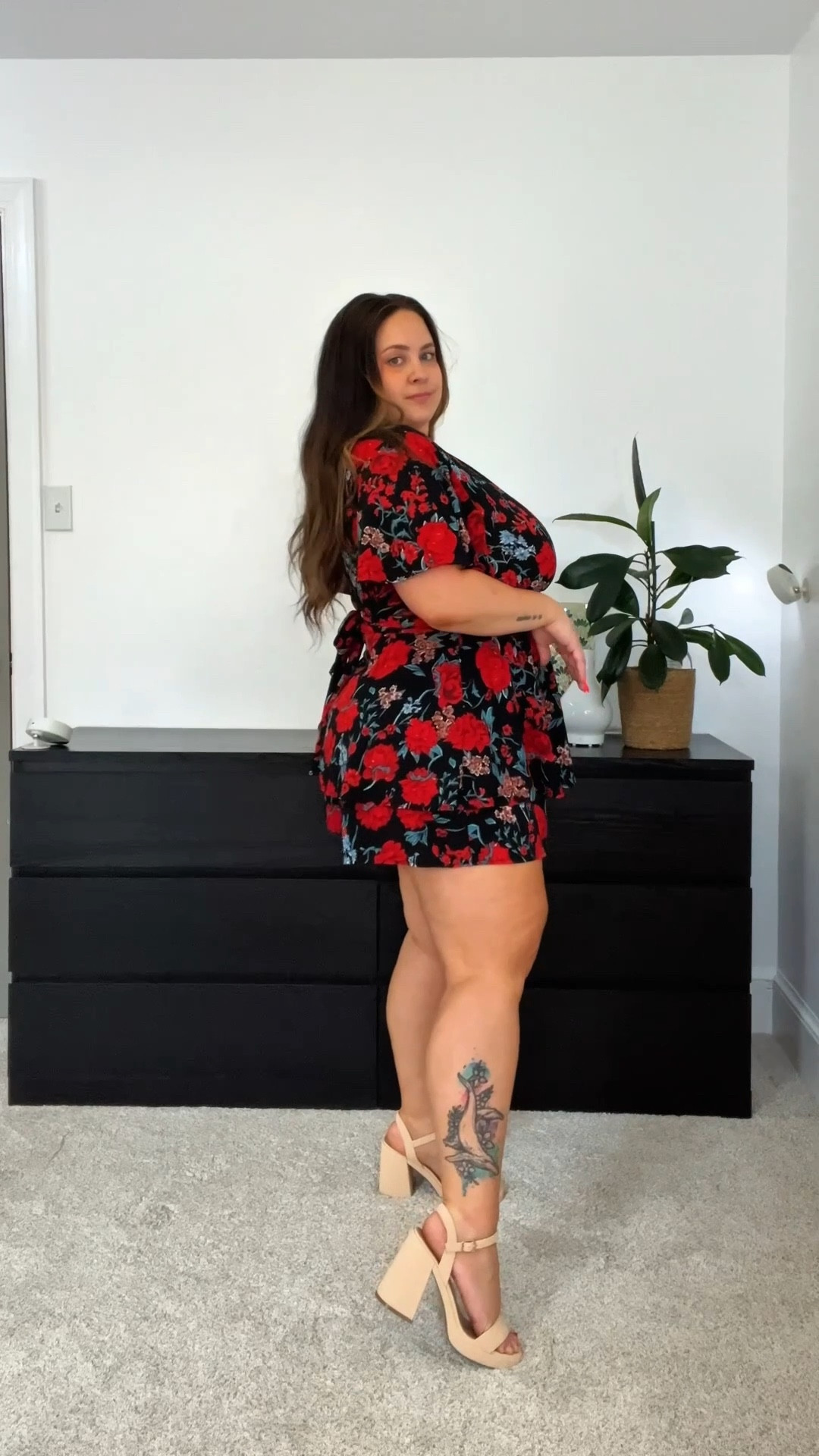 Summer sandal / heel haul from Amazon!

Sizing for each look: 
Look 1: romper - XXL
Look 2: Dress - Size 16 
Look 3: Top - XL, Jeans - Size 16 
Look 4: Dress - XL 
Look 5: Dress - XL 

Shoes all fit TTS, pair 2/pink heel is the most wide foot friendly! 

#sandals #heels #affordablefashion #summerstyle 



#LTKShoeCrush #LTKFindsUnder50 #LTKStyleTip