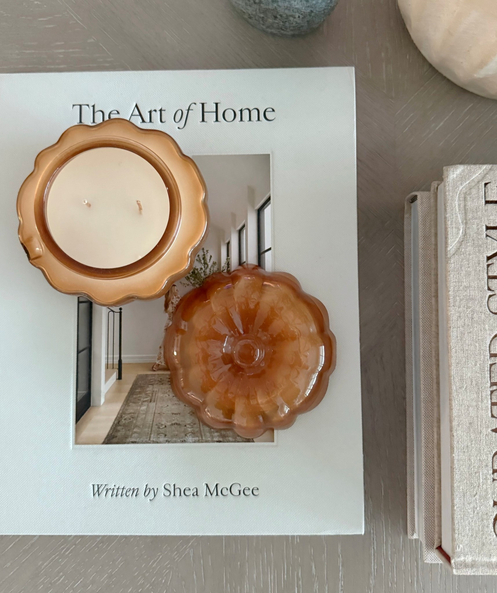 Cutest little pumpkin candle! $5! 🎃


Fall decor, cozy home, living room, neutral home, fall decorating, jar candles, pumpkin decor 

#LTKSeasonal #LTKHome