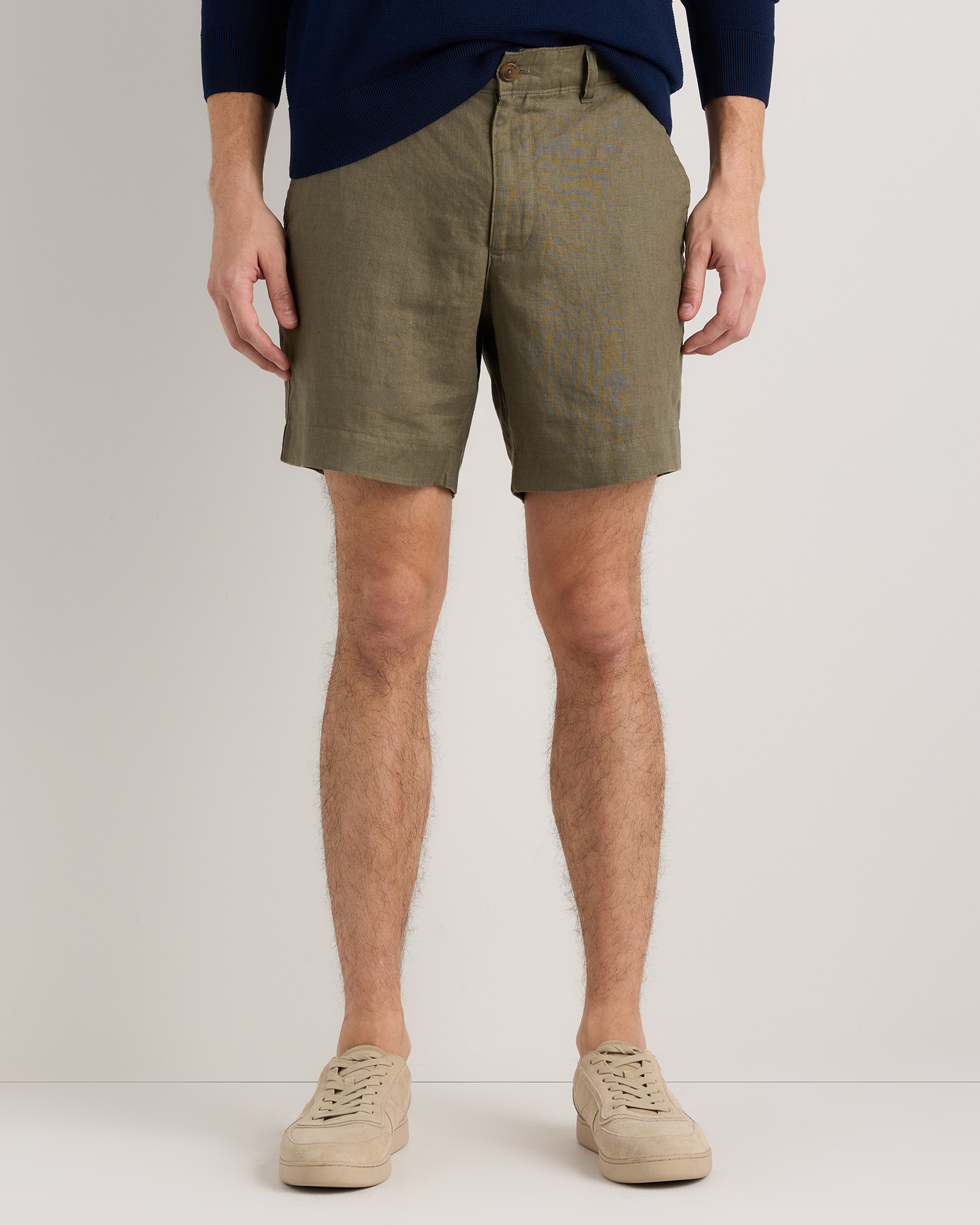 Quince | Men's 100% European Linen Trouser Shorts 7"" in Bayberry Olive, Size Small | Quince