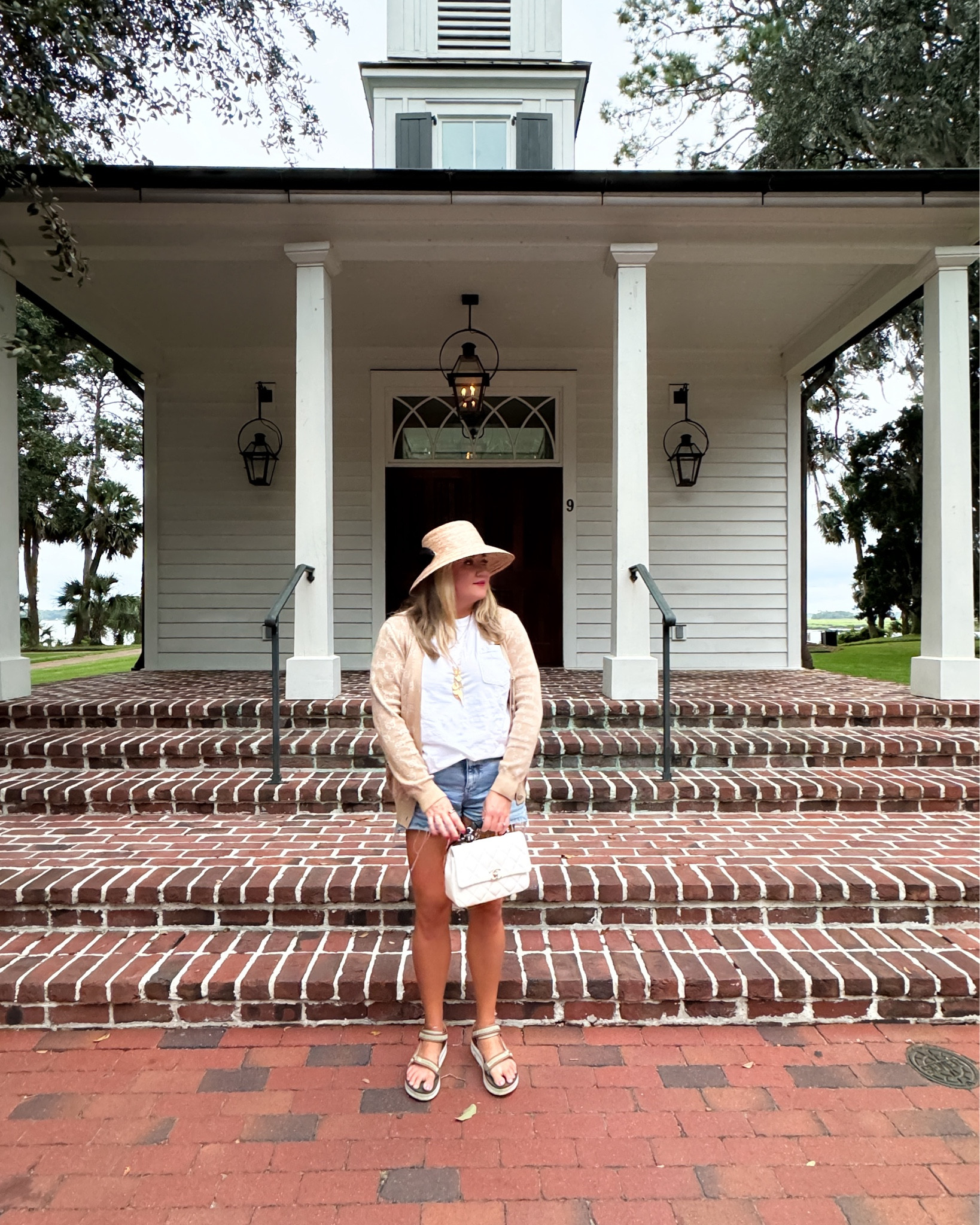 Late summer South Carolina outfit for exploring Palmetto Bluff.

Also, I found the best self-tan products ever! The tanologist face mist is fantastic! No guide color, so no color transfer and non-pore-clogging. And the Bali Body express dark mousse is the best shade for arms and legs. Literal chef’s kiss!

#LTKMidsize #LTKStyleTip #LTKBeauty