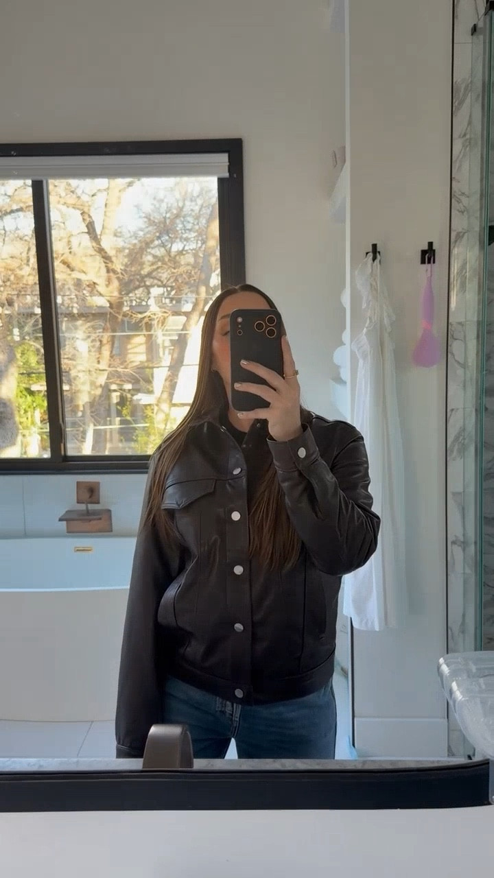 My everyday morning routine. Linked the water carafe

#LTKHome