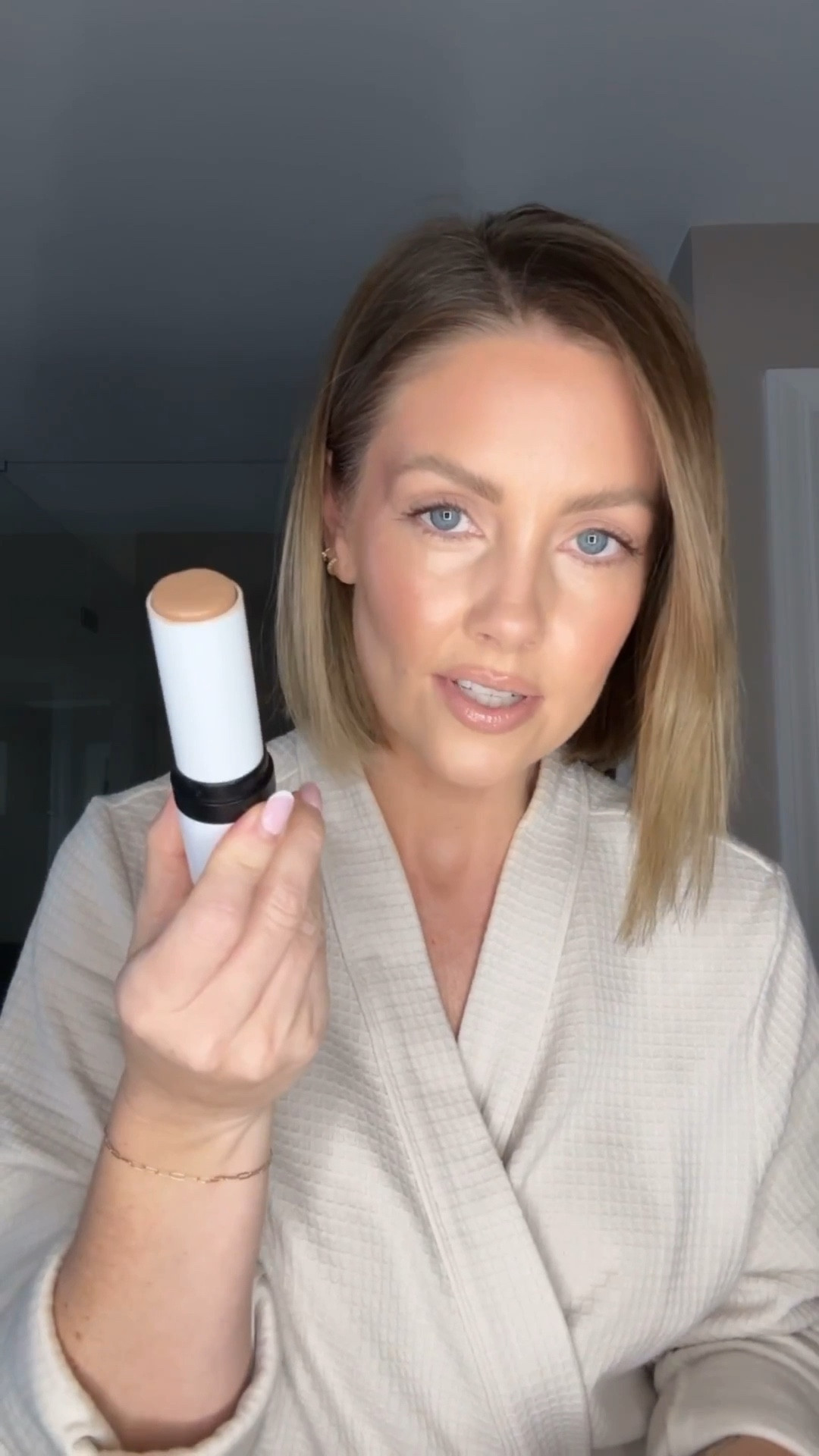 New makeup products I am loving! I have the makeup by Mario shaping stick in shade light and the skinny contour stick in shade sandstone

Beauty finds, finds under 100, Sephora, makeup by Mario, Amanda west, almostreadyblog

#LTKgrwm #LTKselfcare #LTKBeauty