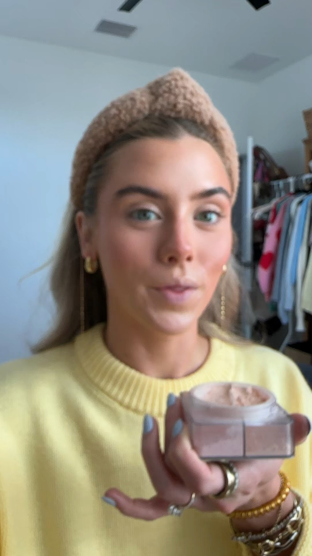 HUDA BEAUTY Easy Bake Loose Powder Brightening + Correcting Duo shade cherry peach. WHAT IT IS:
Our iconic loose setting powder, now in a duo! Non-comedogenic brightening pink & color correcting peach blurs pores with no flashback for an 18hr blur & set.

WHAT IT DOES:
The longwear, non-comedogenic, flashback-free formula blends seamlessly into the skin with a blurring, airbrush matte finish to control shine and set makeup for 18hrs.

WHAT ELSE TO KNOW:
This oil-absorbing color correcting powder comes in two duos: one for light to medium skin tones & one for tan to rich skin tones.

The innovative pack design allows for easy shade selection; use pink to brighten & lift, peach to correct & neutralize dark circles or remove selector to mix powders and customize shade intensity for the ultimate bright & snatch undereye.

#LTKselfcare #LTKBeauty #LTKgrwm