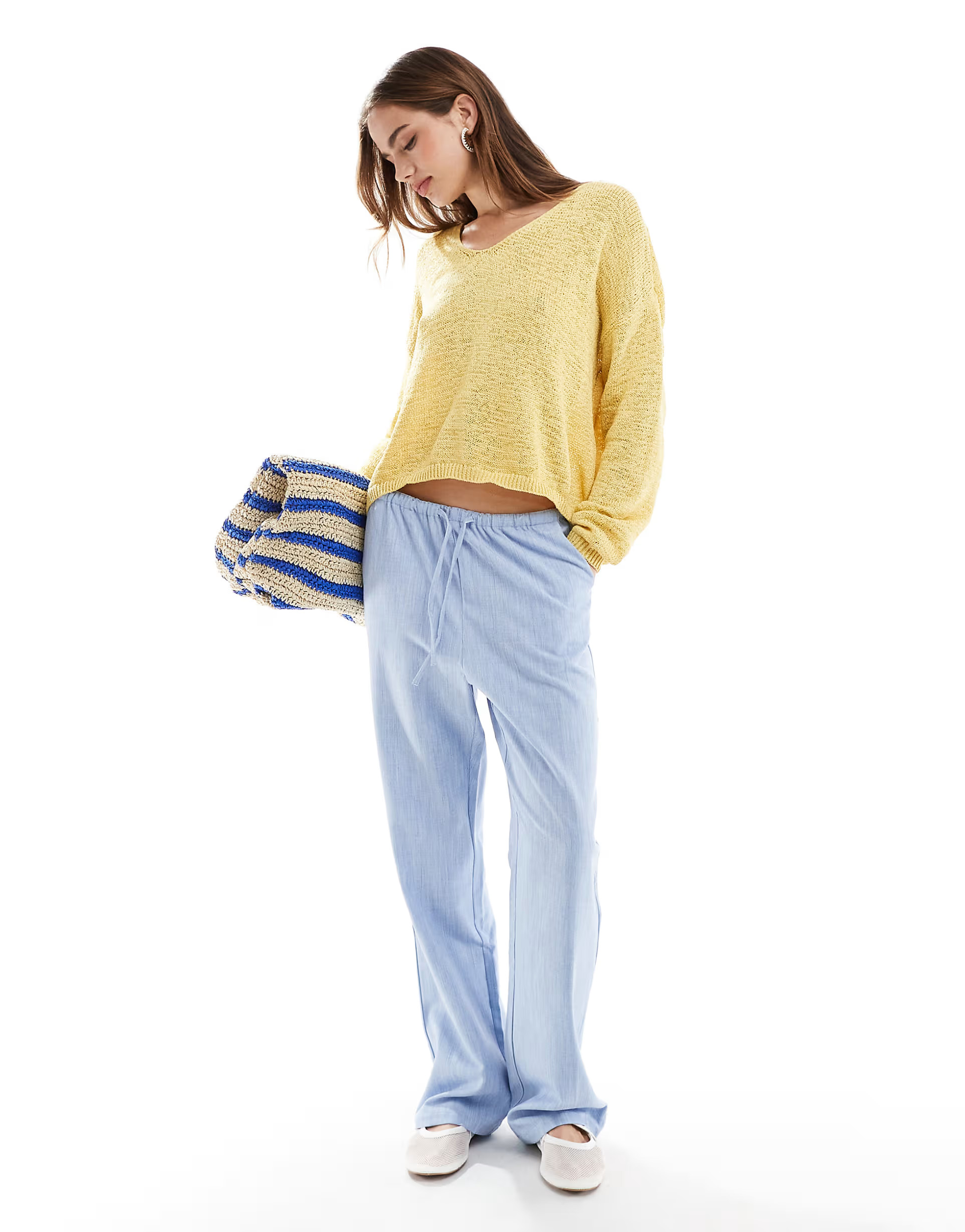 Mango - Lichtgewicht trui met V-hals in geel | ASOS | ASOS (Global)