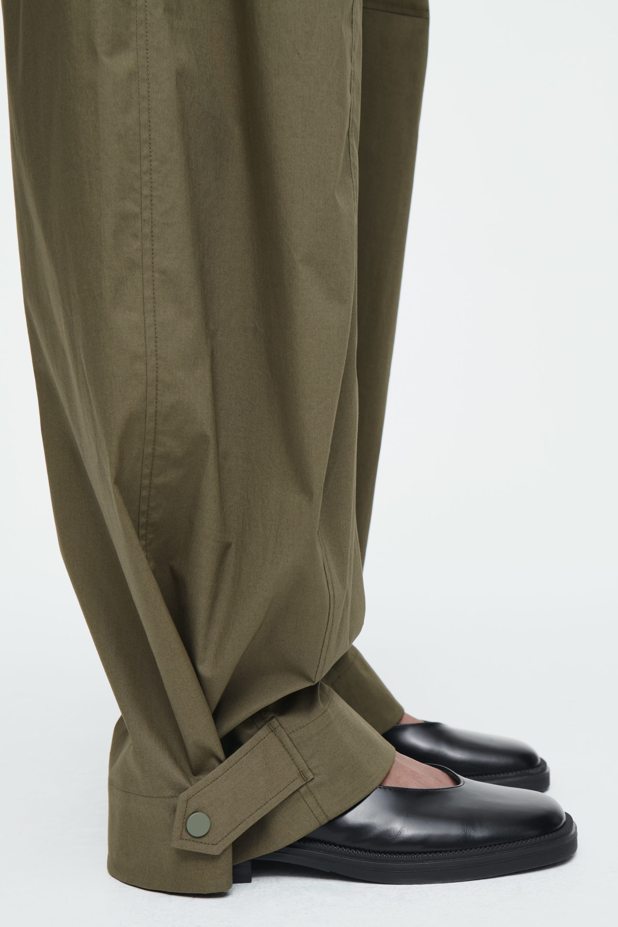 BARREL-LEG UTILITY TROUSERS - KHAKI | COS UK
