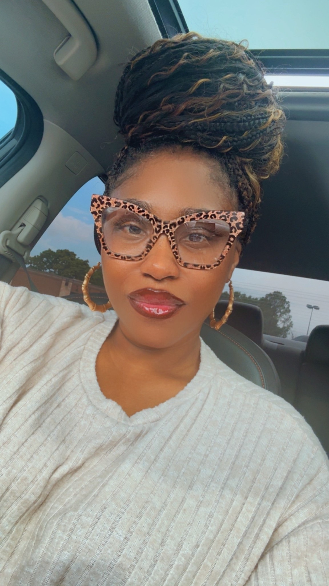 This lip combo been catching everyone’s attention! 👄Only used 2 products & been loving it! 💕👄💄



#LTKBeauty