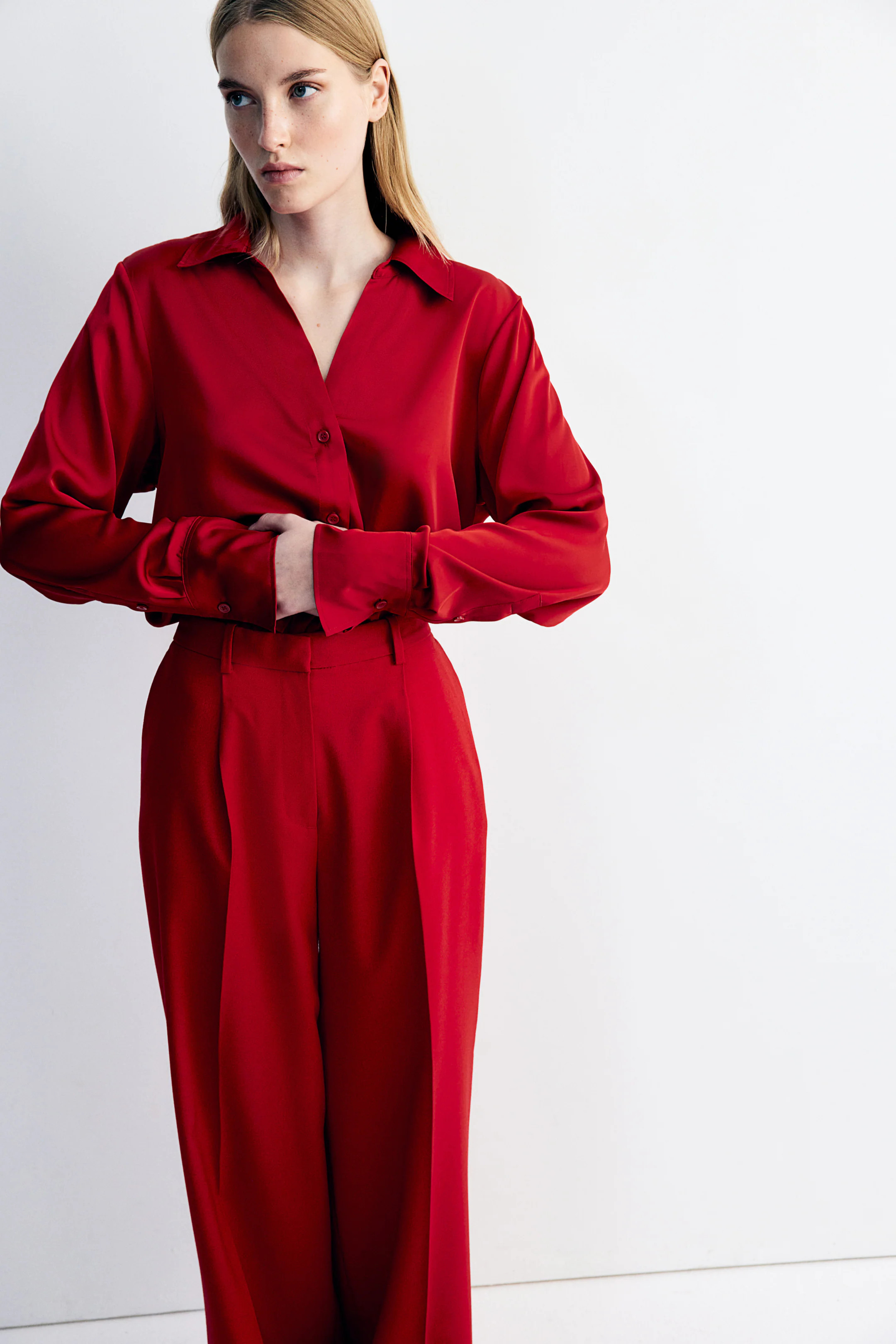 V-neck Blouse - Red - Ladies | H&M US | H&M (US + CA)