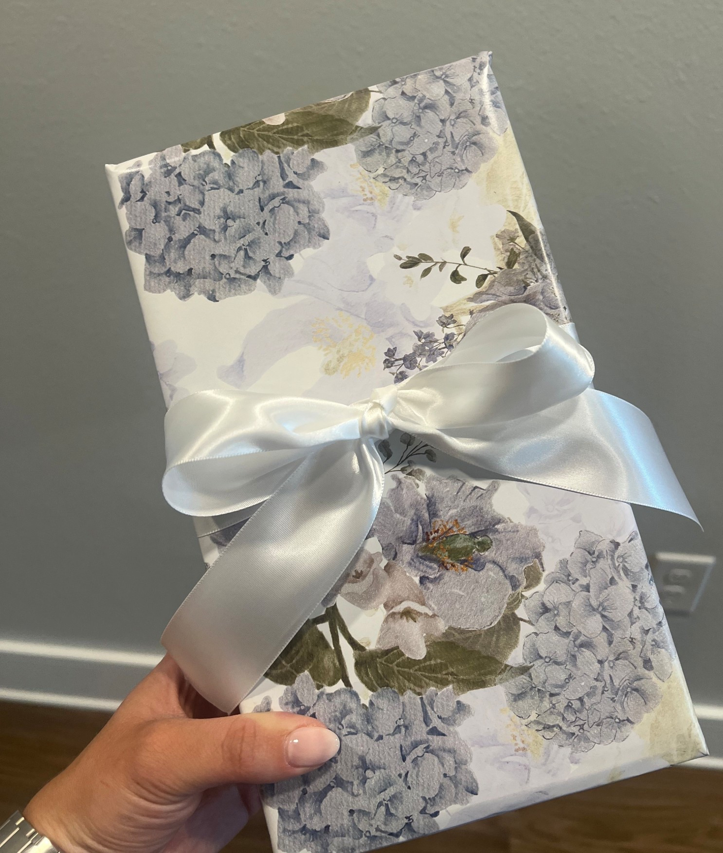 Stunning wrapping paper under $10! Perfect for wedding gifts, birthday, or just a happy! 🤍

#LTKWedding #LTKHome