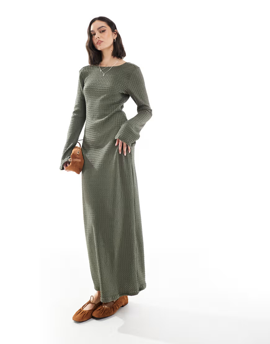 Vero Moda long sleeve textured maxi dress in khaki-Green | ASOS (Global)