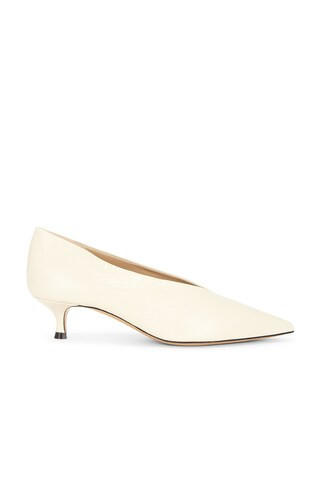LE MONDE BÉRYL Babouche Leather Kitten Heel in Cream | FWRD 