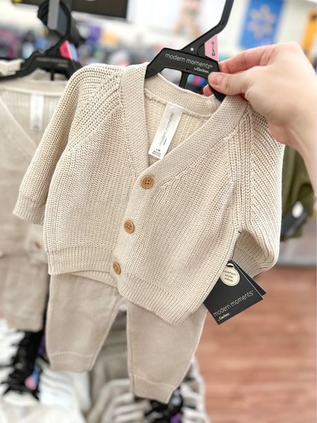 Walmart’s Modern Moments baby sweater set. 🍂

Gender neutral, baby clothes, Walmart, Walmart finds, affordable fashion, affordable baby clothes, fall baby clothes, fall baby sweater, baby sweater set, 

#LTKSeasonal #LTKbaby #LTKfindsunder50