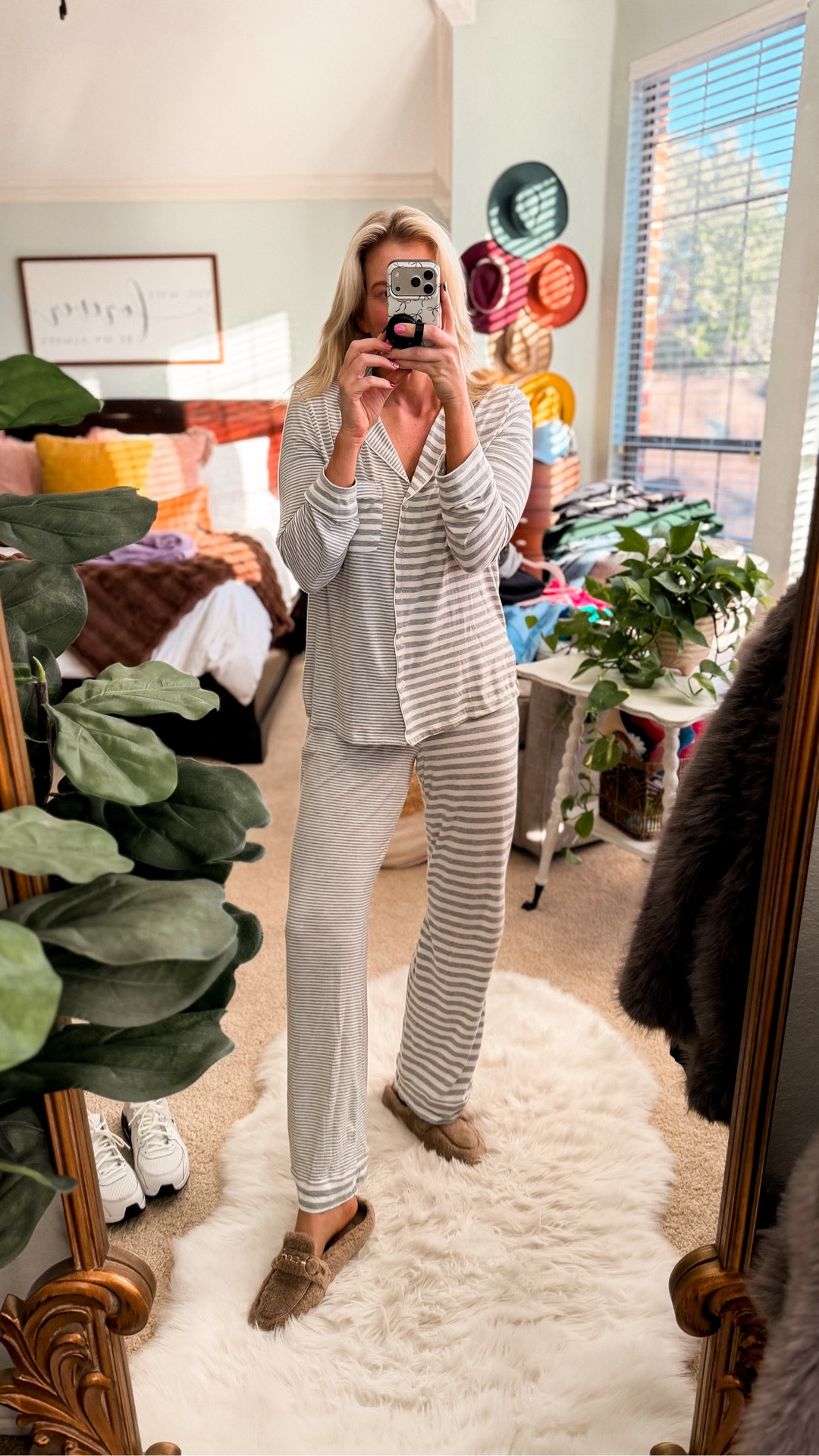 Must have modal pajamas from @victoriasecret 🤫 
Comes in tons of patterns and solids 
Short regular and long options 
Fits tts and wearing a small
Use code 25NYEDEAL for free shipping and money 💰 off 

#LTKSaleAlert #LTKmomlife #LTKFindsUnder100