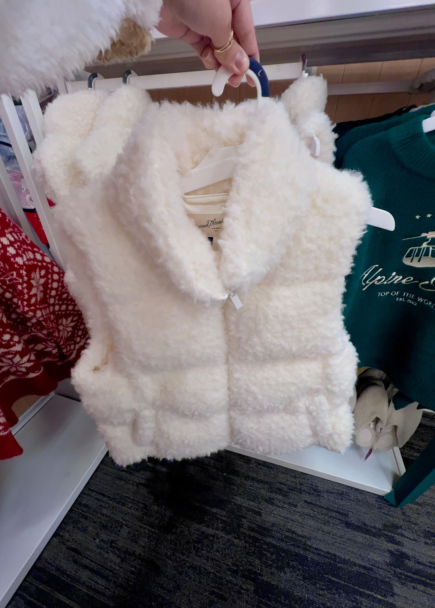 Women's Faux Shearling Puffer Vest - Universal Thread™ Cream

#LTKStyleTip #LTKHoliday #LTKSeasonal