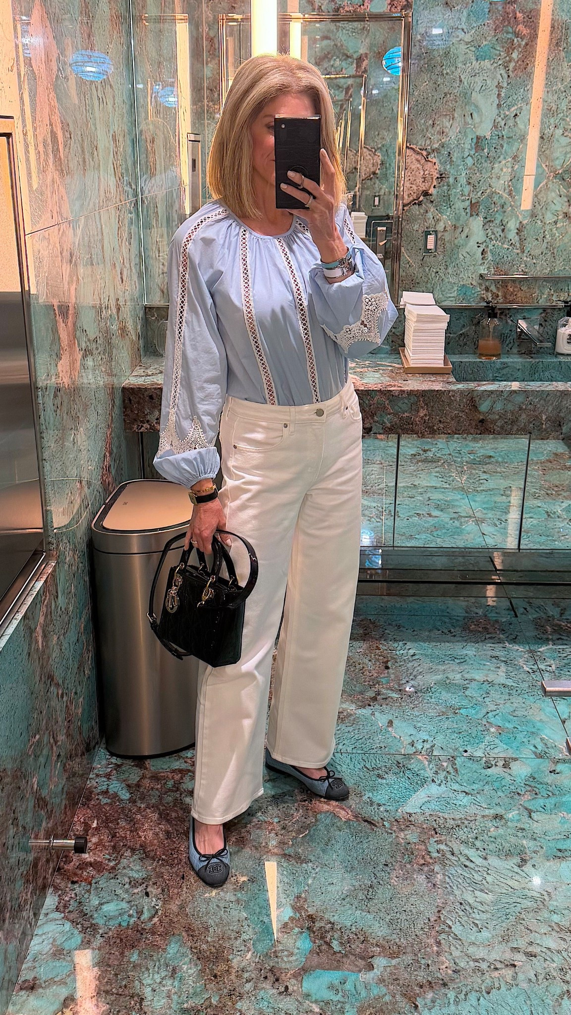 Chic look for spring! Size S/27

#LTKootd #LTKOver40 #LTKSeasonal