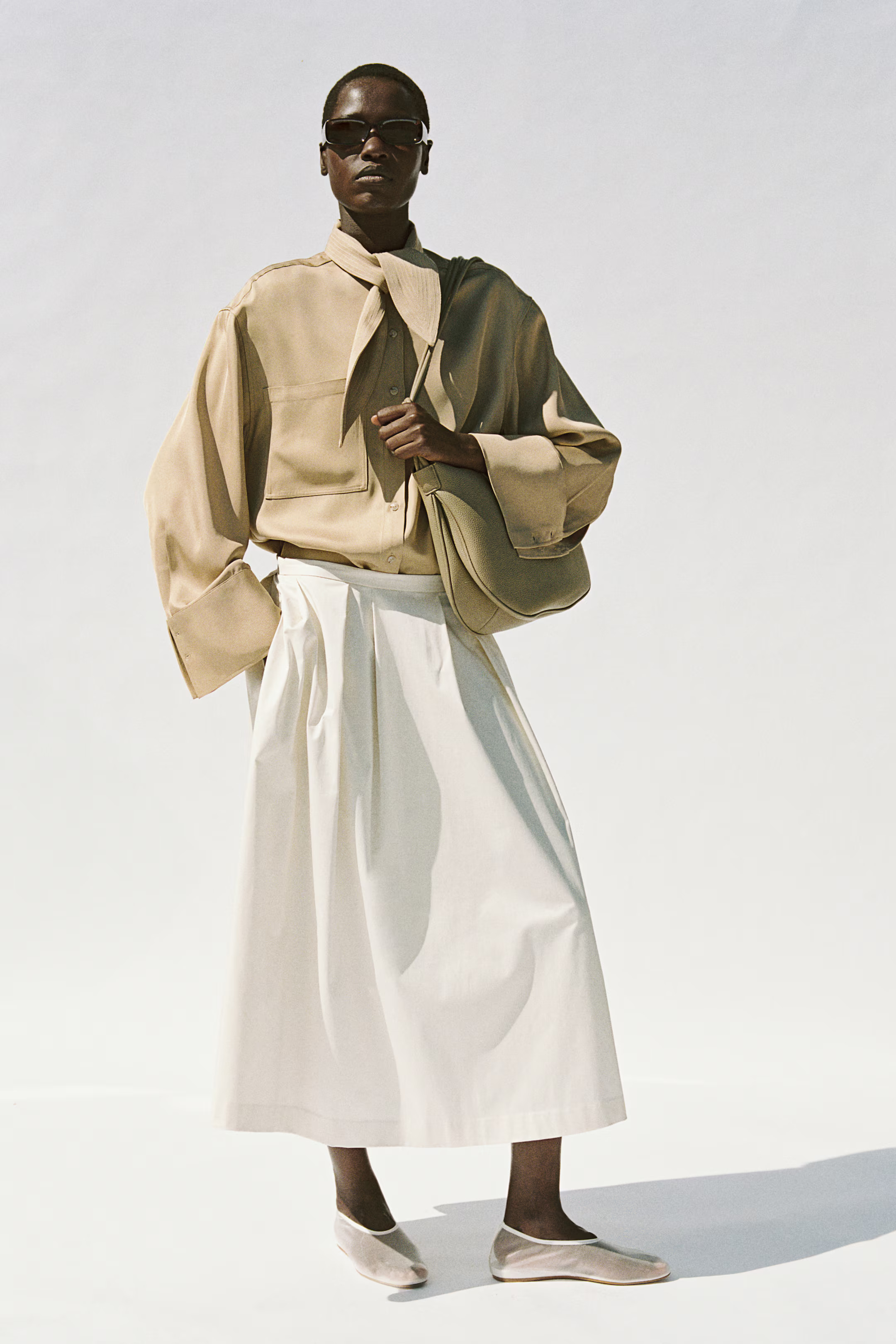 Pleated satin skirt | H&M (UK, MY, IN, SG, PH, TW, HK)