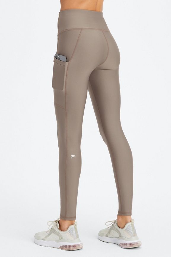 Therma-Flex High-Waisted Pocket Legging | Fabletics - North America