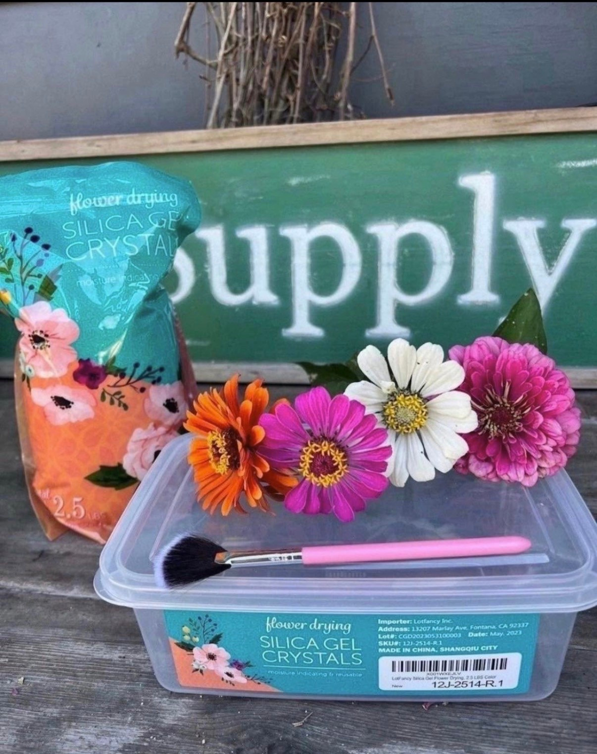 I love being able to save a few of my favorite flowers even after garden season is over 🌸 This silica gel does such a good job of keeping the color and shape of the blooms, so I always like having some around when there’s something special I want to preserve!

#LTKSeasonal #LTKHome #LTKSaleAlert