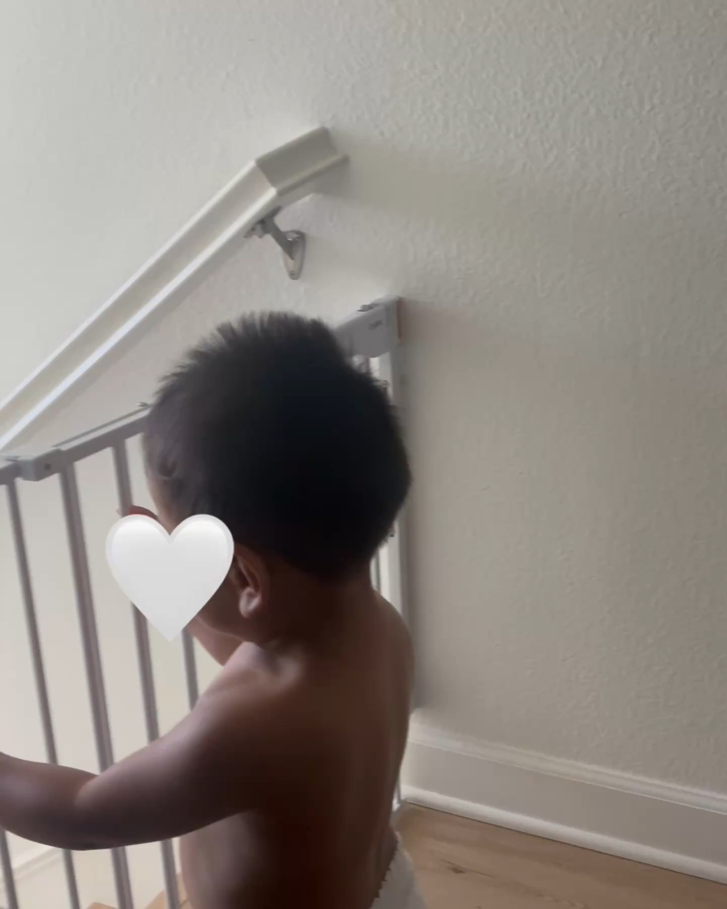 We went with these drill-in baby gates because they feel so sturdy and secure, automatically close behind us, and my favorite part- there’s no bottom bar to trip over

They blend into our home without feeling bulky, while giving us a little more peace of mind with a toddler running around

Save this if you’re looking for a baby gate that’s functional and home-friendly!

🏷️ : baby gate, toddler safety, childproofing, baby proofing, Cumbor baby gate, drill in baby gate, no trip baby gate, auto close baby gate, toddler home essentials, baby safety, home safety, toddler finds

#LTKKids #LTKBaby #LTKHome