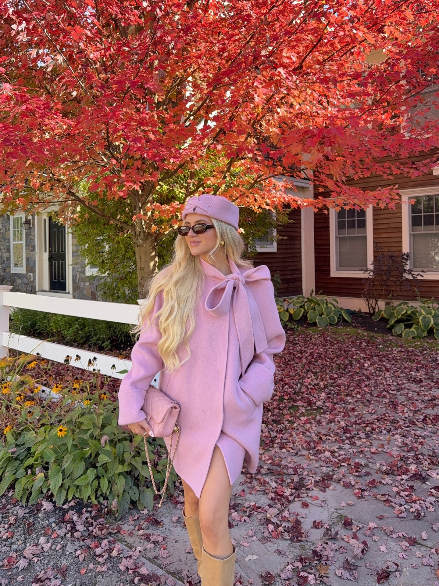 pink under the red trees 🎀🍁 @nanajacqueline_ 

— fall fashion, fall outfits