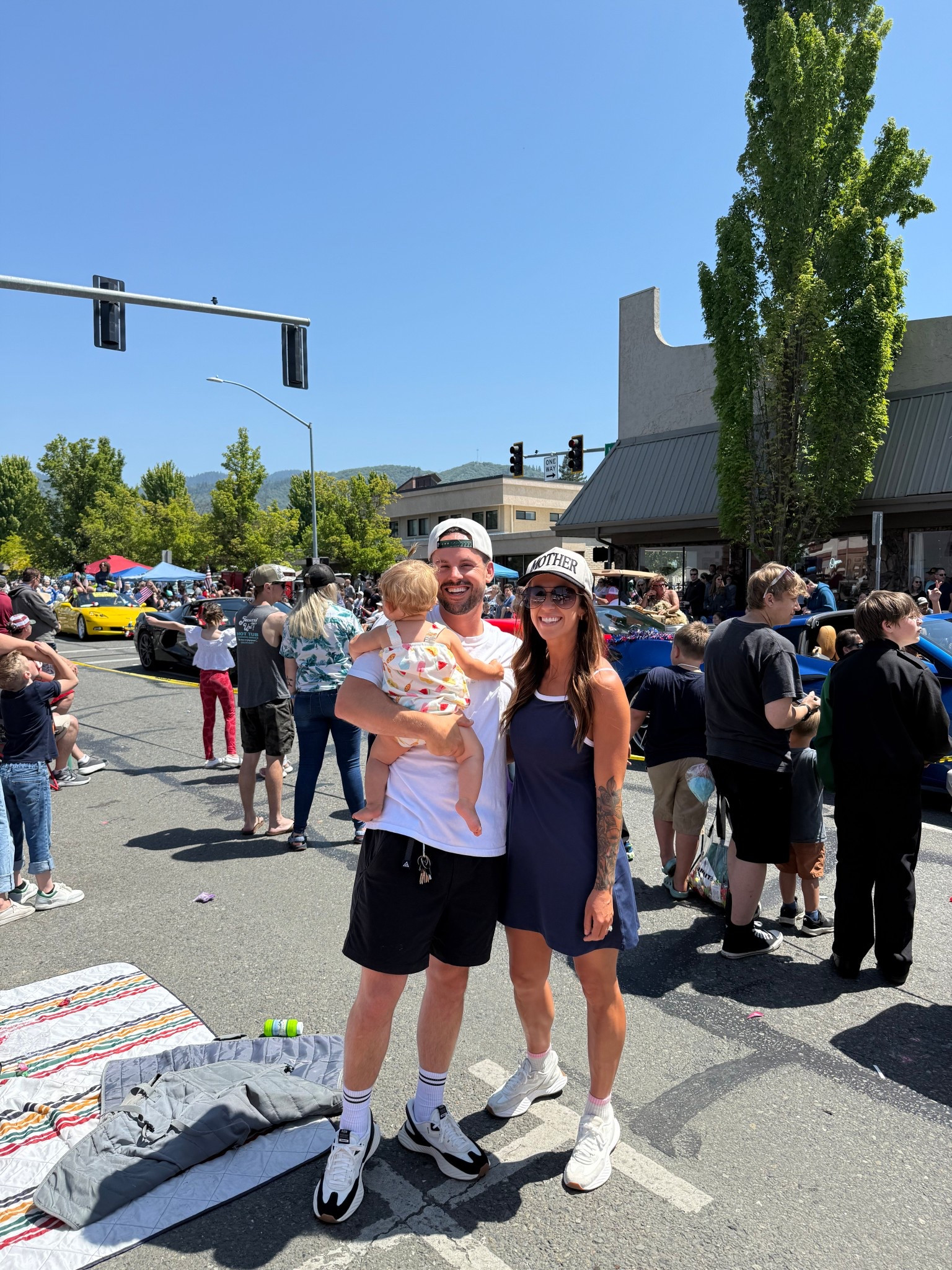 Apparently they don’t have the dress in blue anymore, but they do have it in a bunch of other colors! My wife has the green on too! And these are my favorite shirt ever! They have a built in belt, all pockets are zippers and they are made of high quality material! Hope it helps! 

#LTKActive #LTKWorkwear #LTKSummerEdit