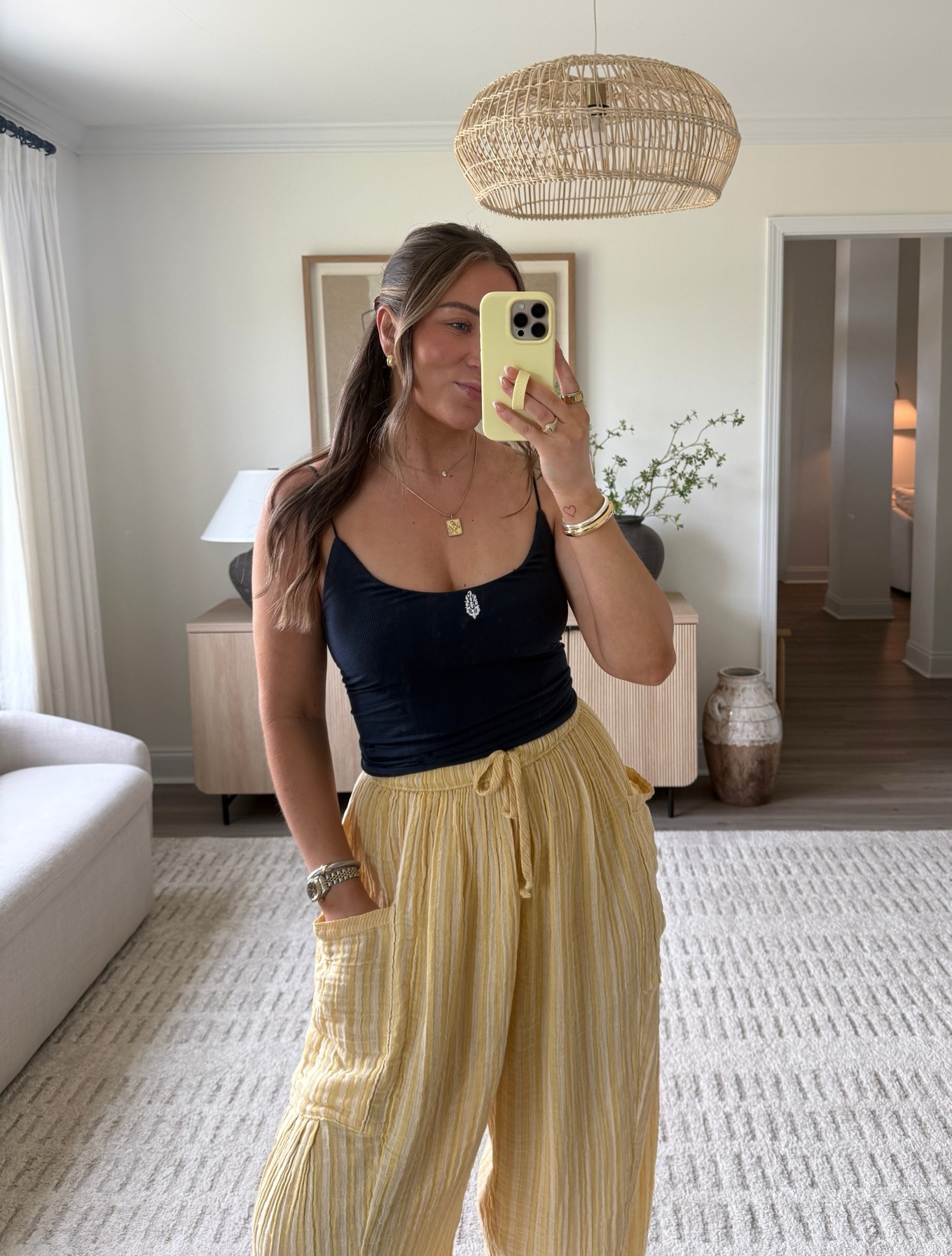 The cutest summer color Loopy. You can use code MARKYKEE10 to save $$.
Wearing a M/L in the top and a small in the bottoms. They do run oversized. 

Free people Quinn pants, free people tank top. Free people new arrivals. @Loopy Cases

#LTKootd
