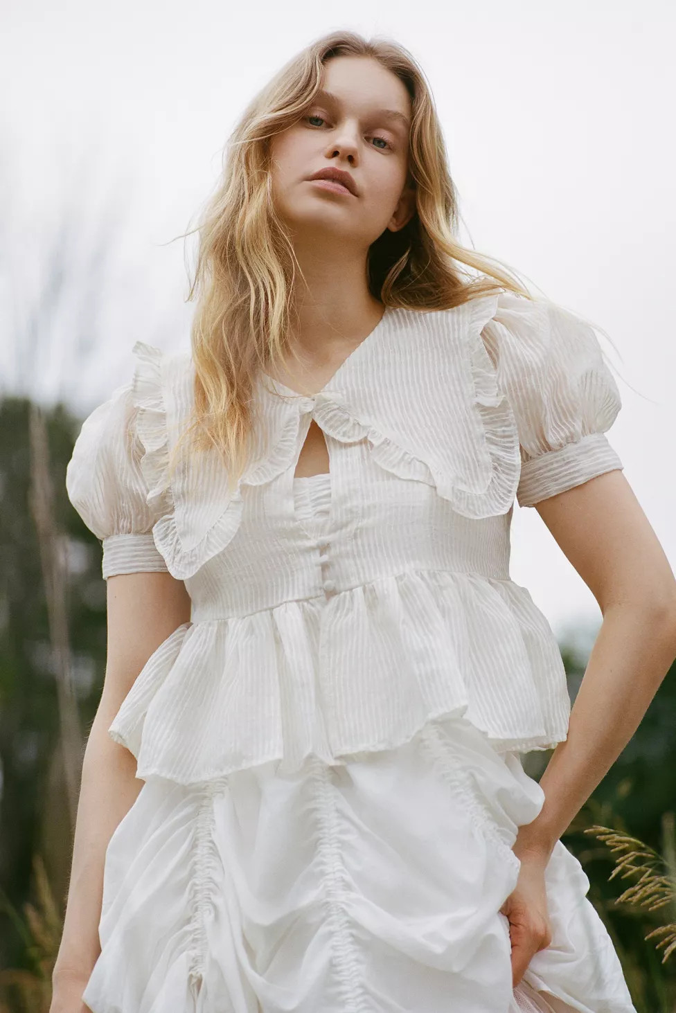 Kimchi Blue Beth Collared Blouse | Urban Outfitters (US and RoW)