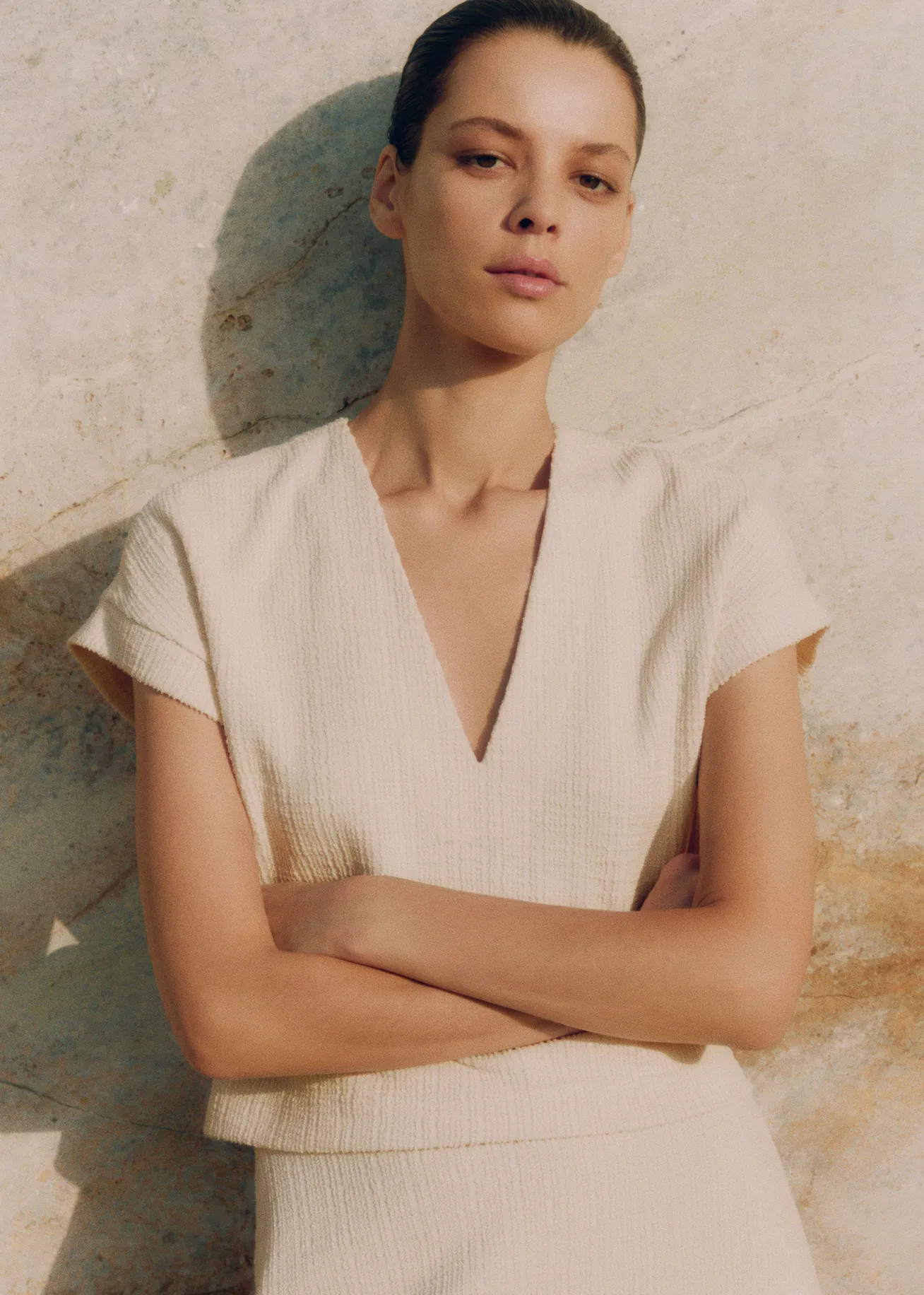 Textured V-Neck Top | ME+EM US