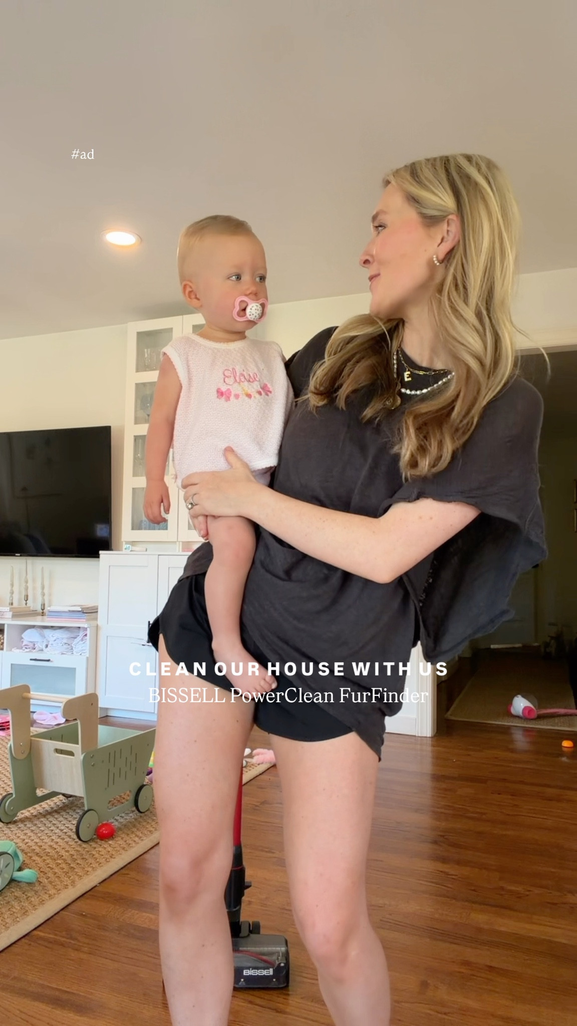 BISSELclean fur finder vacuumm