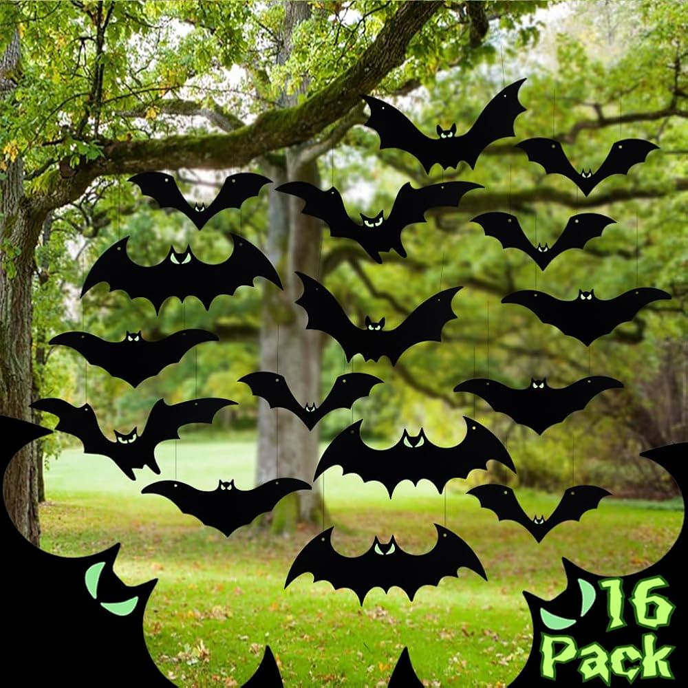 Hanging Bats Halloween Decorations Outdoor - 16 Pack Large Flying Bats 5 Different Size, Waterpro... | Amazon (US)