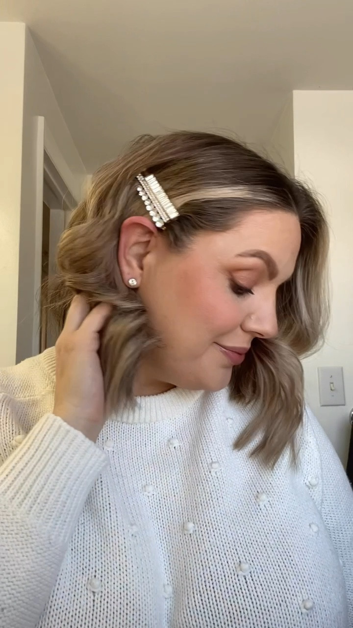 Cute, easy, and affordable holiday hair style. 




#LTKMostLoved #LTKWatchNow #LTKFindsUnder50