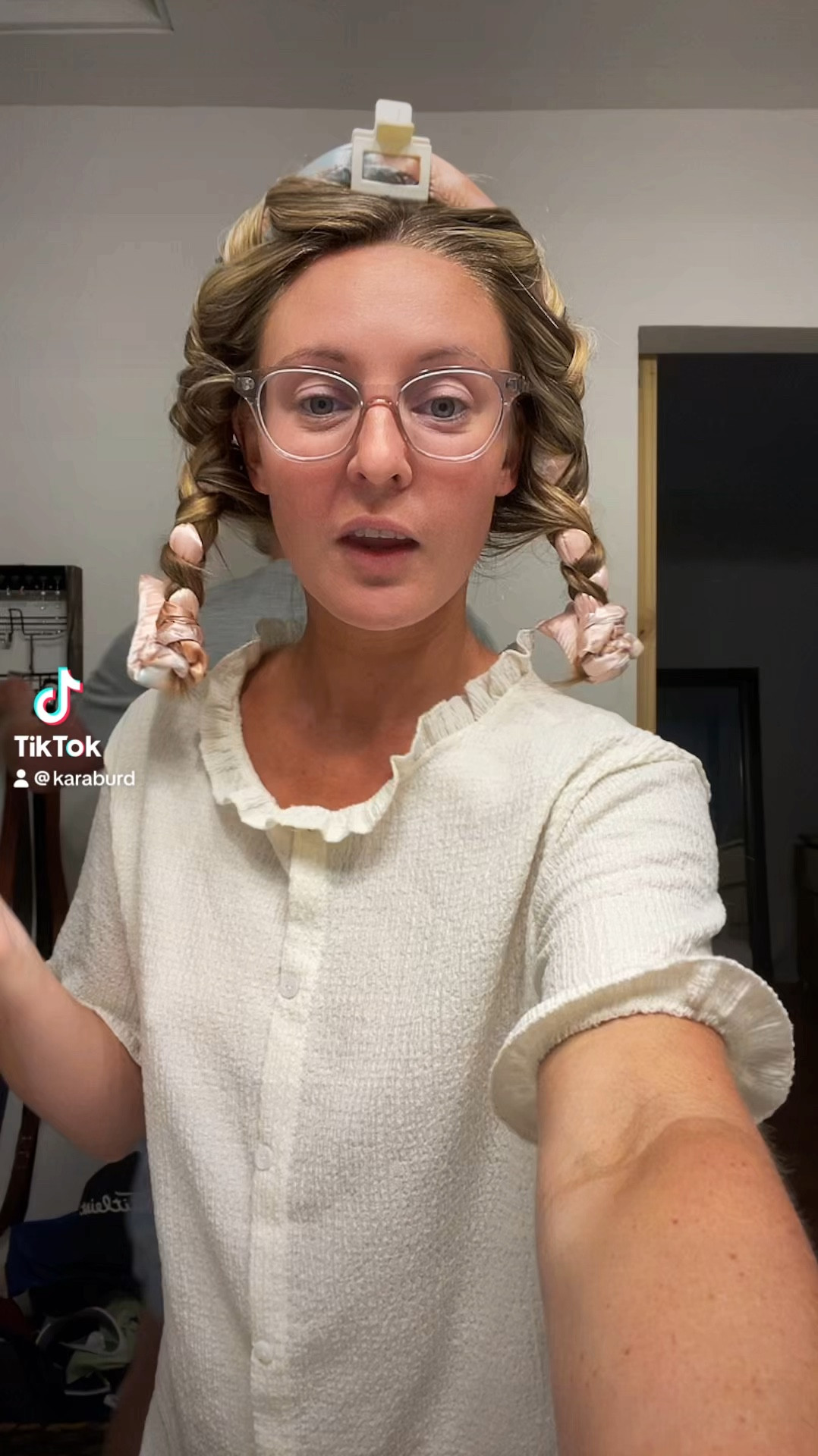 Obsessed with heatless curls!!!! They WORK! Cheap from Amazon, linked these!!!! #heatless curls 

#LTKVideo #LTKBeauty #LTKStyleTip