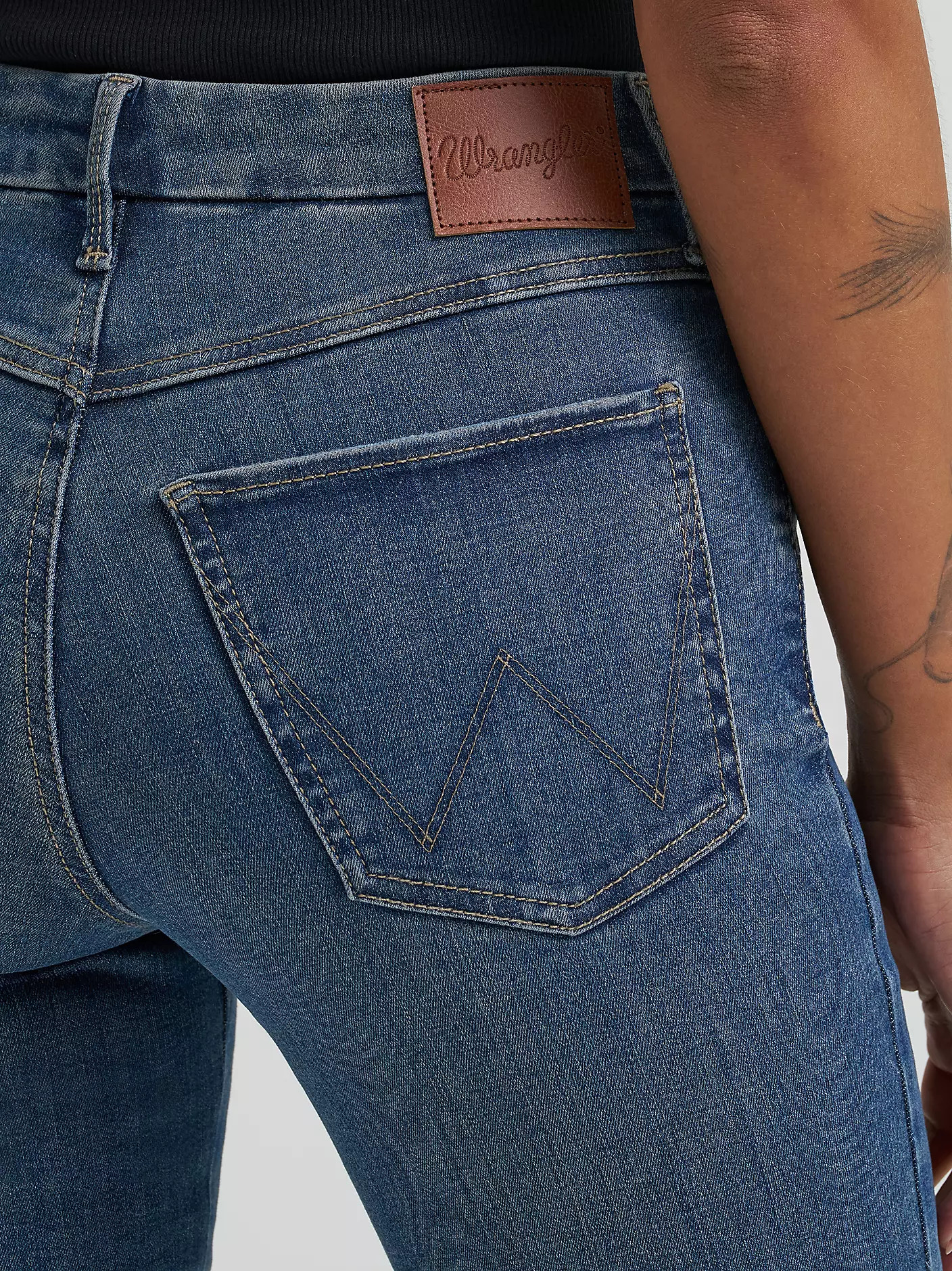 Women's Wrangler BESPOKE High Rise Flare Jean | Wrangler