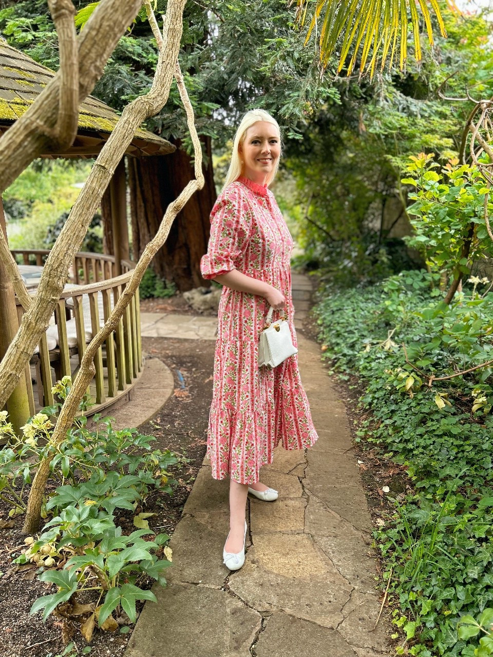 I’m wearing Pink City Prints this Pink Wednesday - I got hold of the last Tilly dress from AW24, but don’t fear - I’ve added my favourite new season SS25 Pink City Prints styles to the product list - but get hold of your favourites before they sell out ! 🌸🌸🌸

Also wearing:
Mini Binxie Handbag in White - Coccinelle 
Rosario Ballet Flats in White Patent Leather - Pretty Ballerinas 
Pearl Drop Earrings- Lido Pearls 

#LTKuk #LTKdresses #LTKeurope