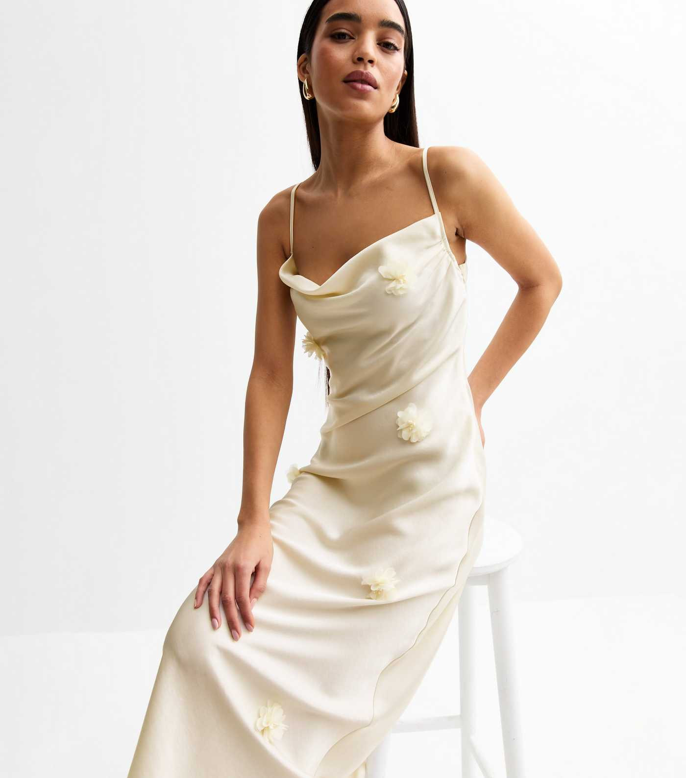 Cream Corsage Applique Satin Midi Dress | New Look | New Look (UK)