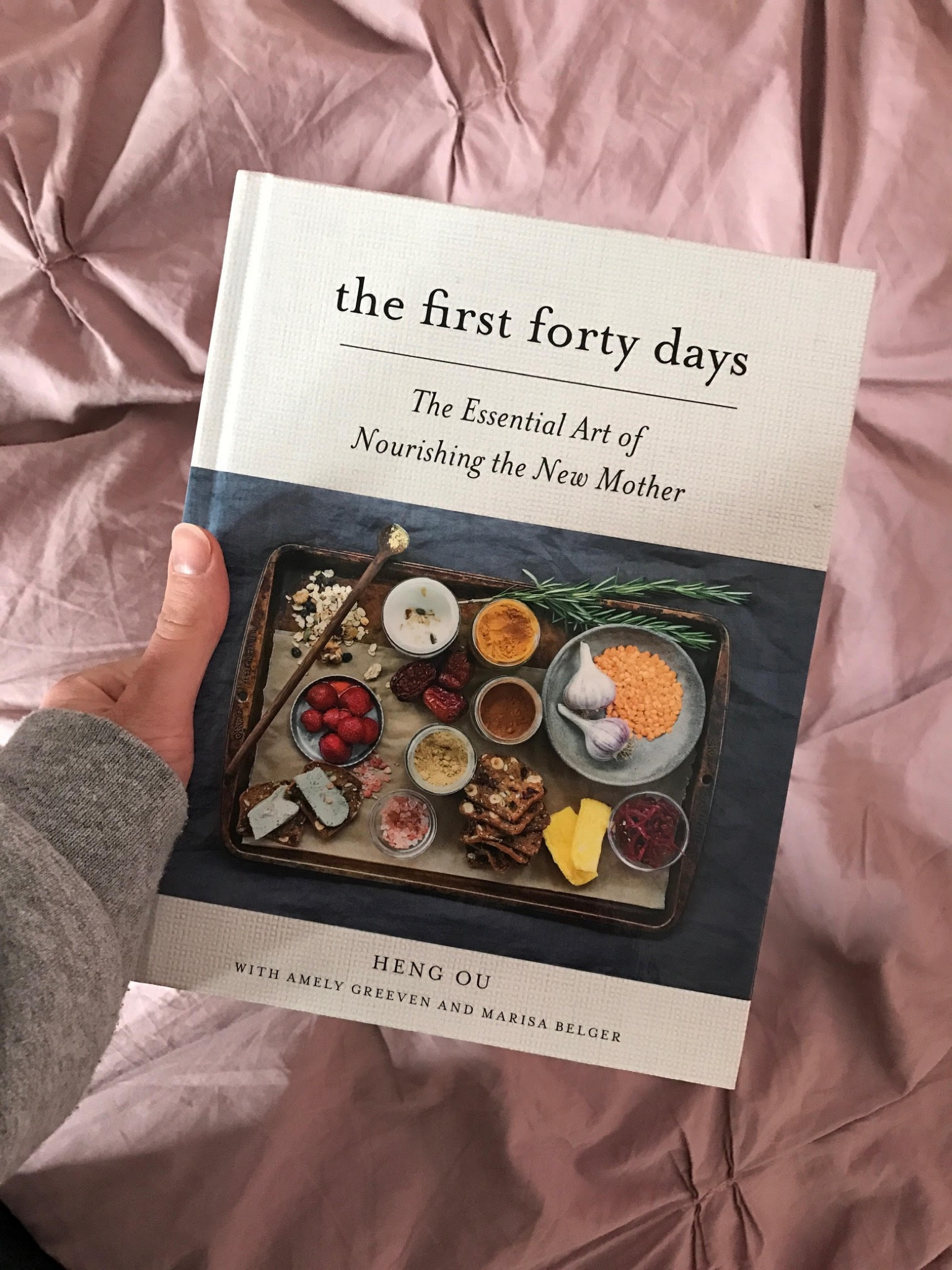 Two of my favorite postpartum reads linked below! The First 40 Days and The Fourth Trimester. Super crucial for planning your post-birth healing period or also great if you’re looking to support a loved one postpartum.