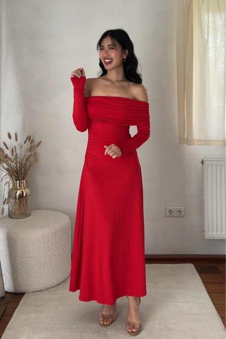 Red dress, rotes Kleid 

#LTKeurope #LTKSeasonal #LTKstyletip