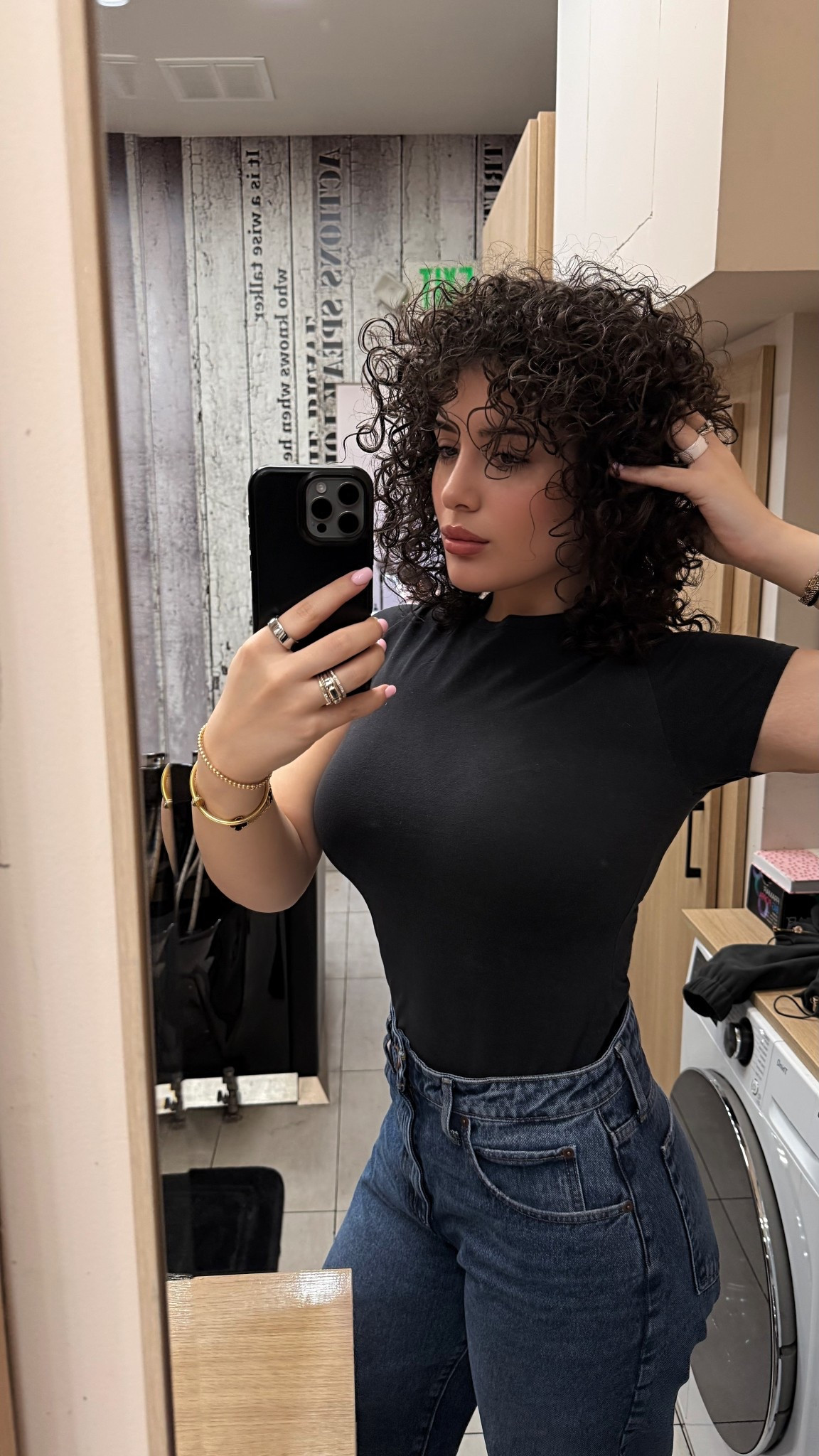 I cannot live without my SKIMS t shirts 

#LTKootd #LTKgrwm #LTKBeauty