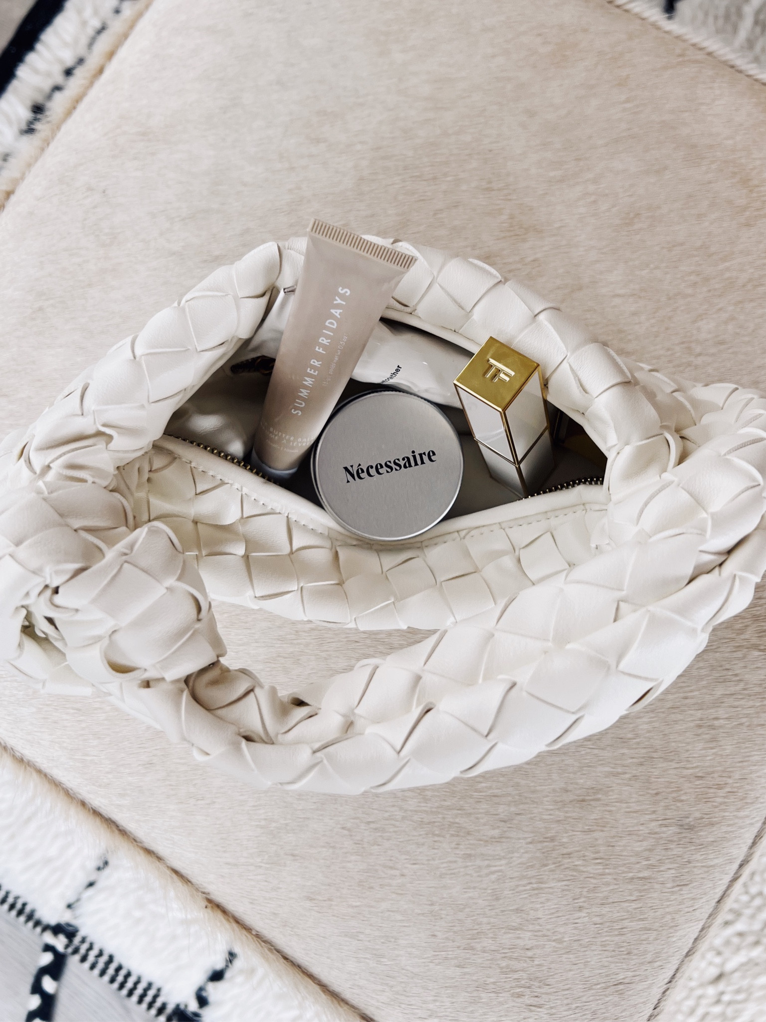 What’s in my bag 

#LTKitbag #LTKunder100 #LTKbeauty