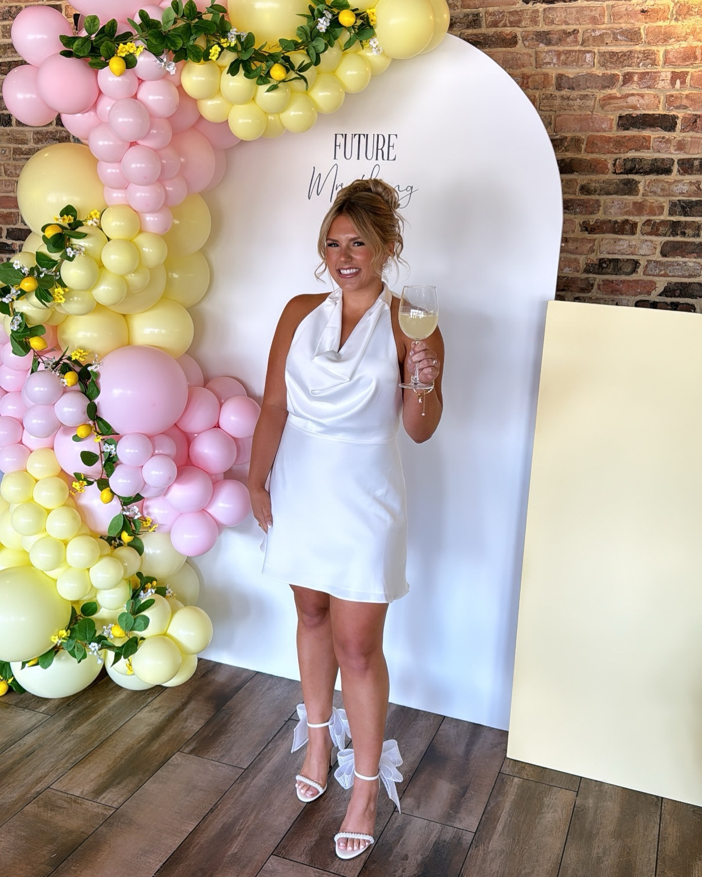 THE BRIDAL SHOWER OF MY DREAMS 🍋🌸🤍

In absolute awe of all the love (and lemon spritz’s) I was showered with yesterday🥰 My girls are truly perfection✨

many, many more pictures & details to come 🫶🏼 

makeup: @rae.n.photography 
hair: @wittsallabout_theglam 
spray tan: @tls_spraytanbar 
backdrop: @astraevp 
flowers: @erikasflowerbar 

#bridalshower #lemonbridalshower #bridalshowerdecor #lemonspritz