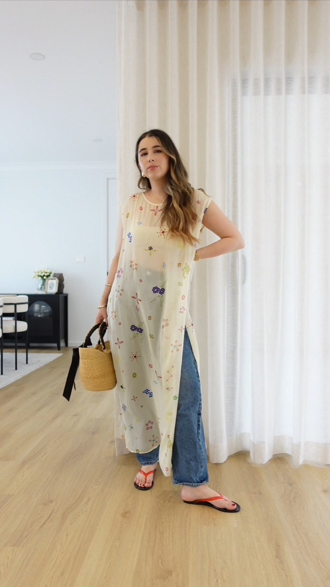 Jeans and a cute top 💙

I’m wearing a size 8 in the jeans and top x

#LTKsummer #LTKstyletip #LTKaustralia